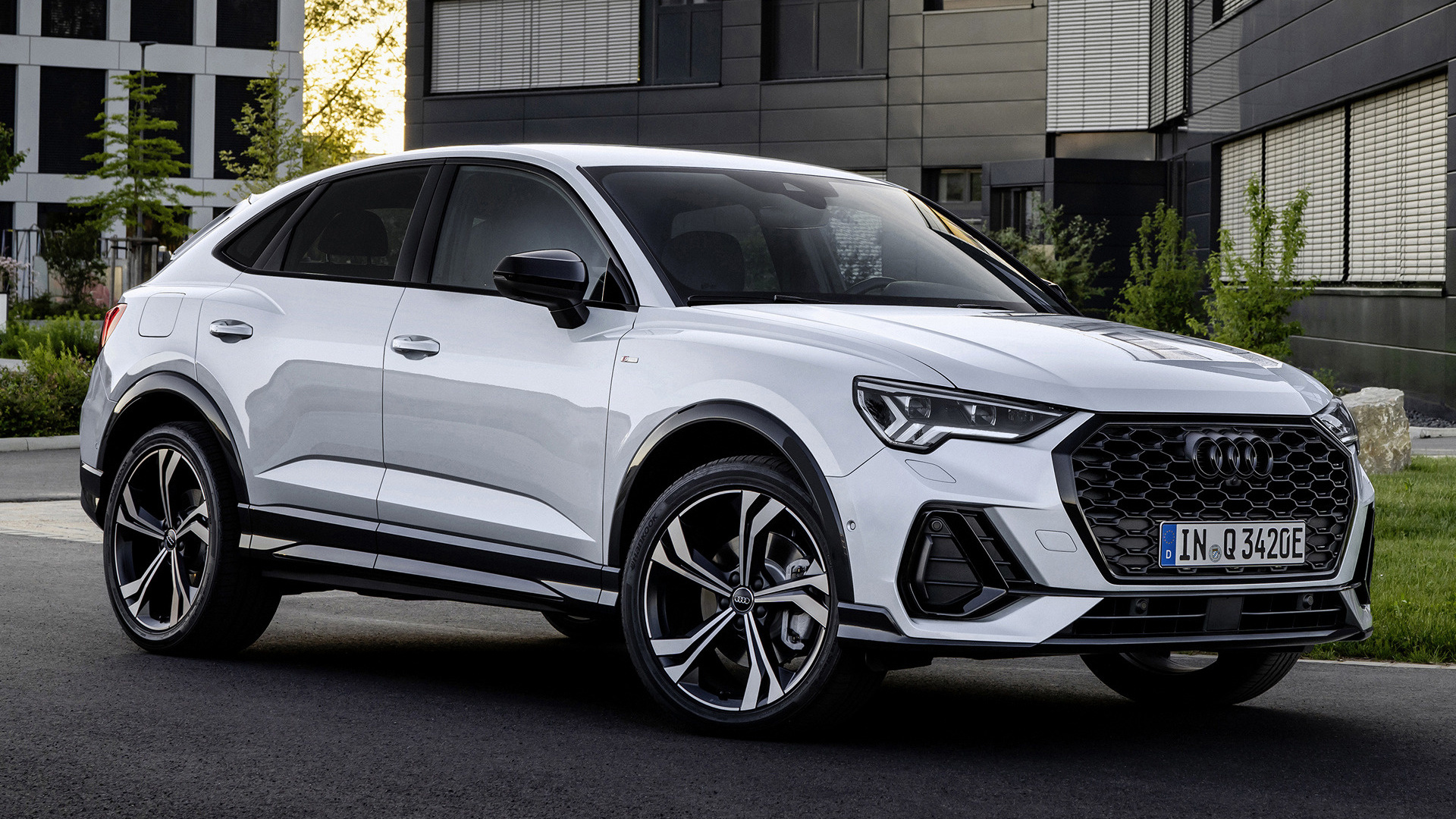 Audi Q3 S Line Wallpapers