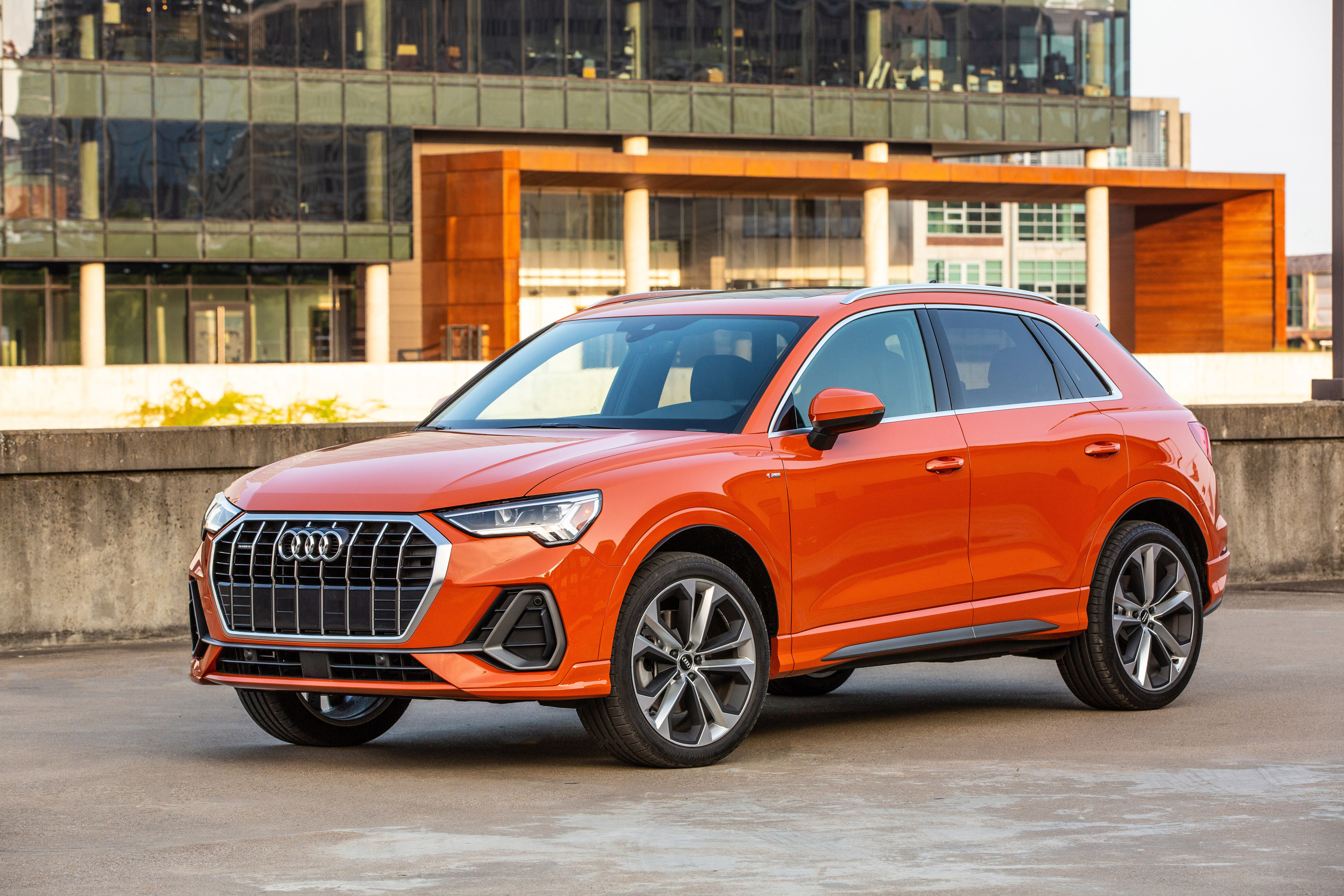 Audi Q3 S Line Wallpapers