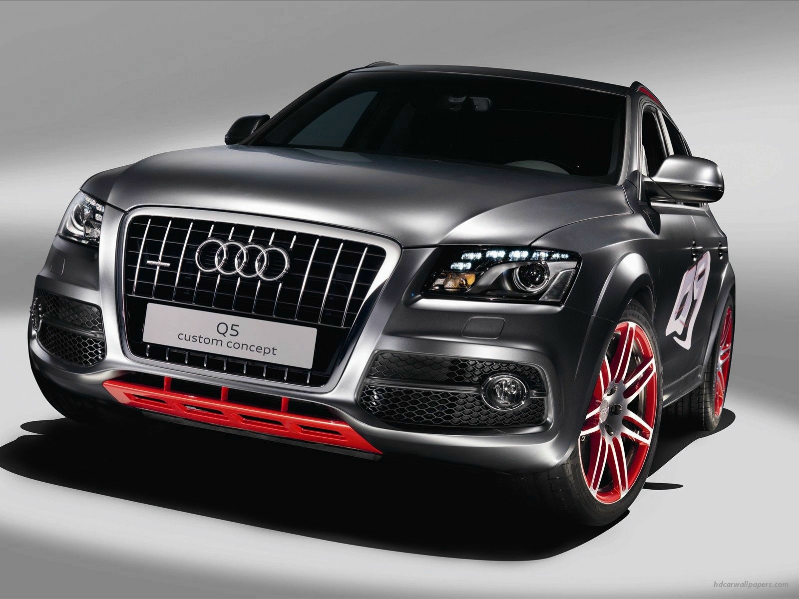 Audi Q5 Wallpapers