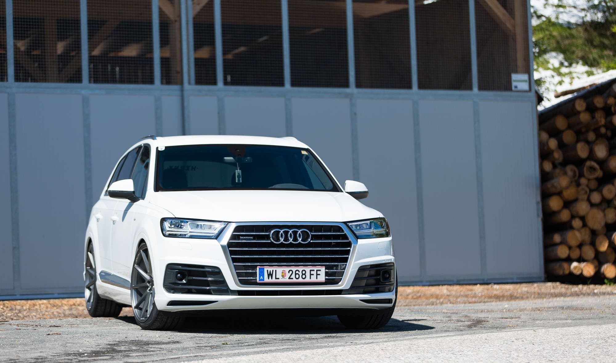 Audi Q7 Wallpapers