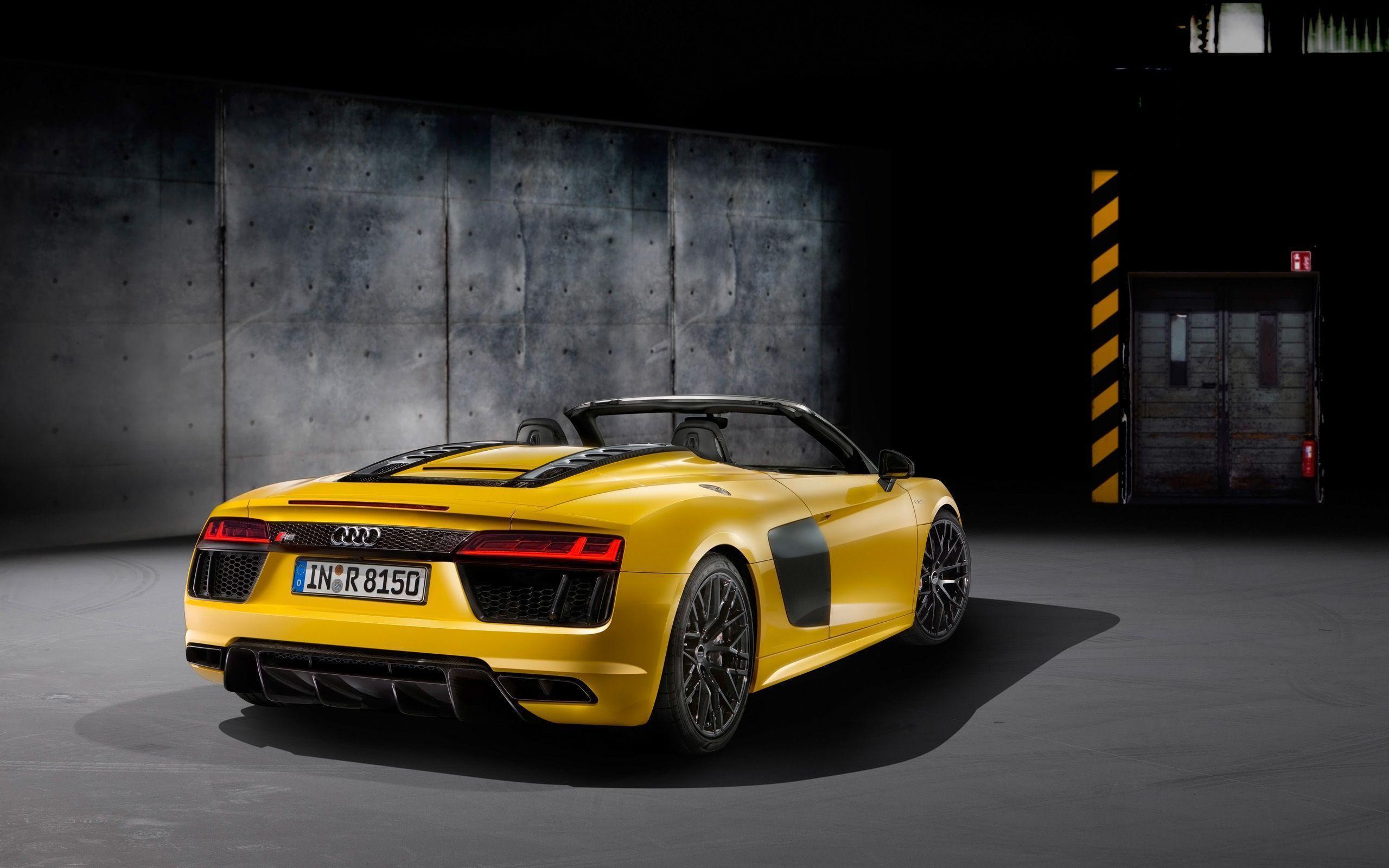 Audi R8 Spyder V10 Plus 2017 Wallpapers