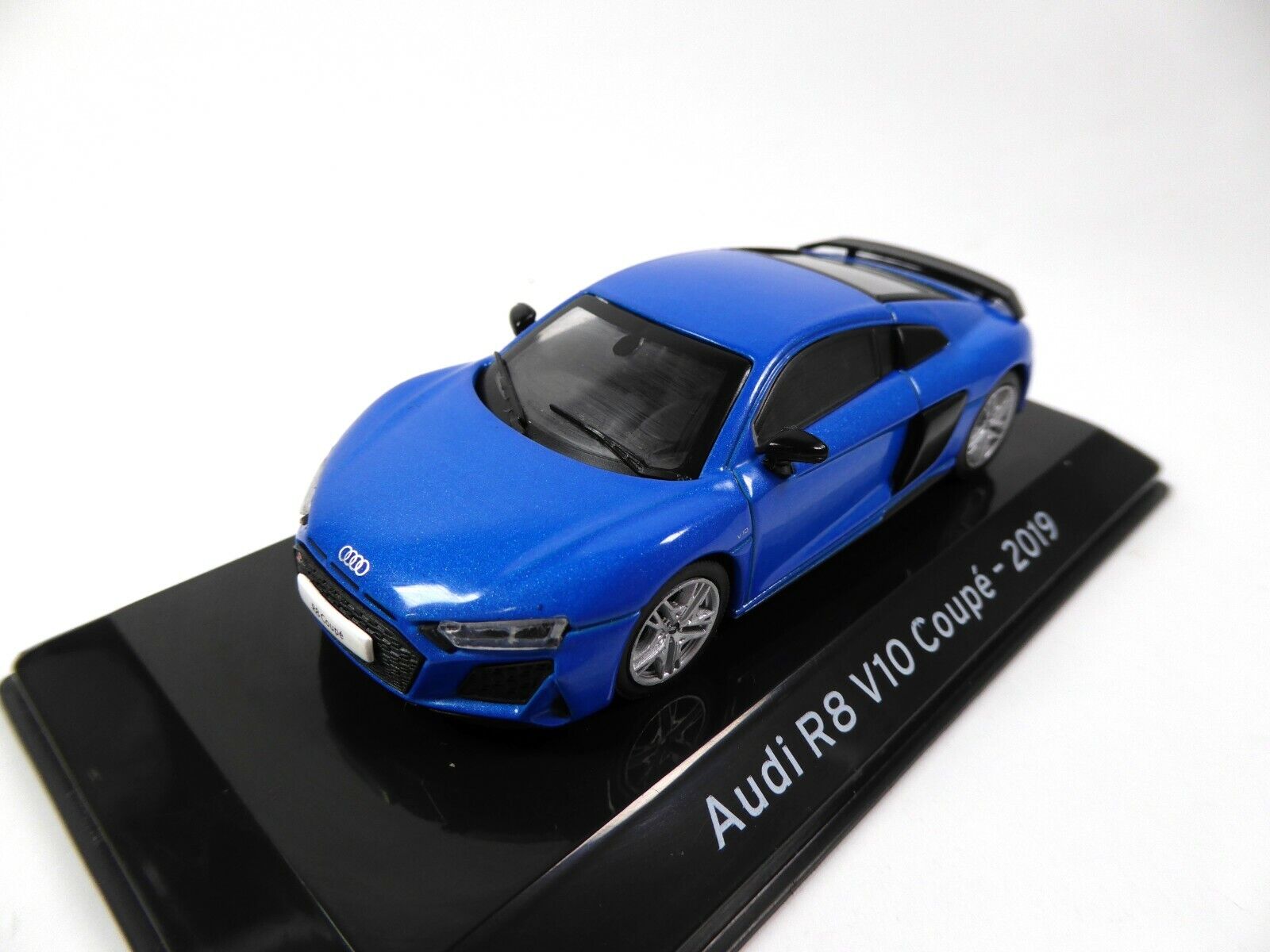 Audi R8 V10 Lmx Coupe Wallpapers