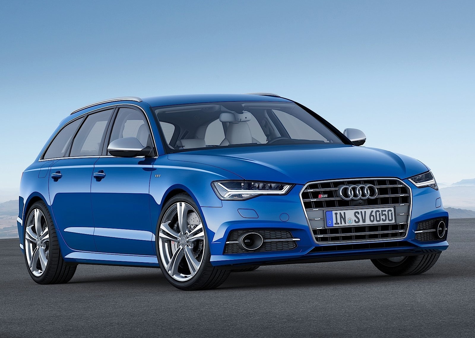 Audi S6 Avant Wallpapers