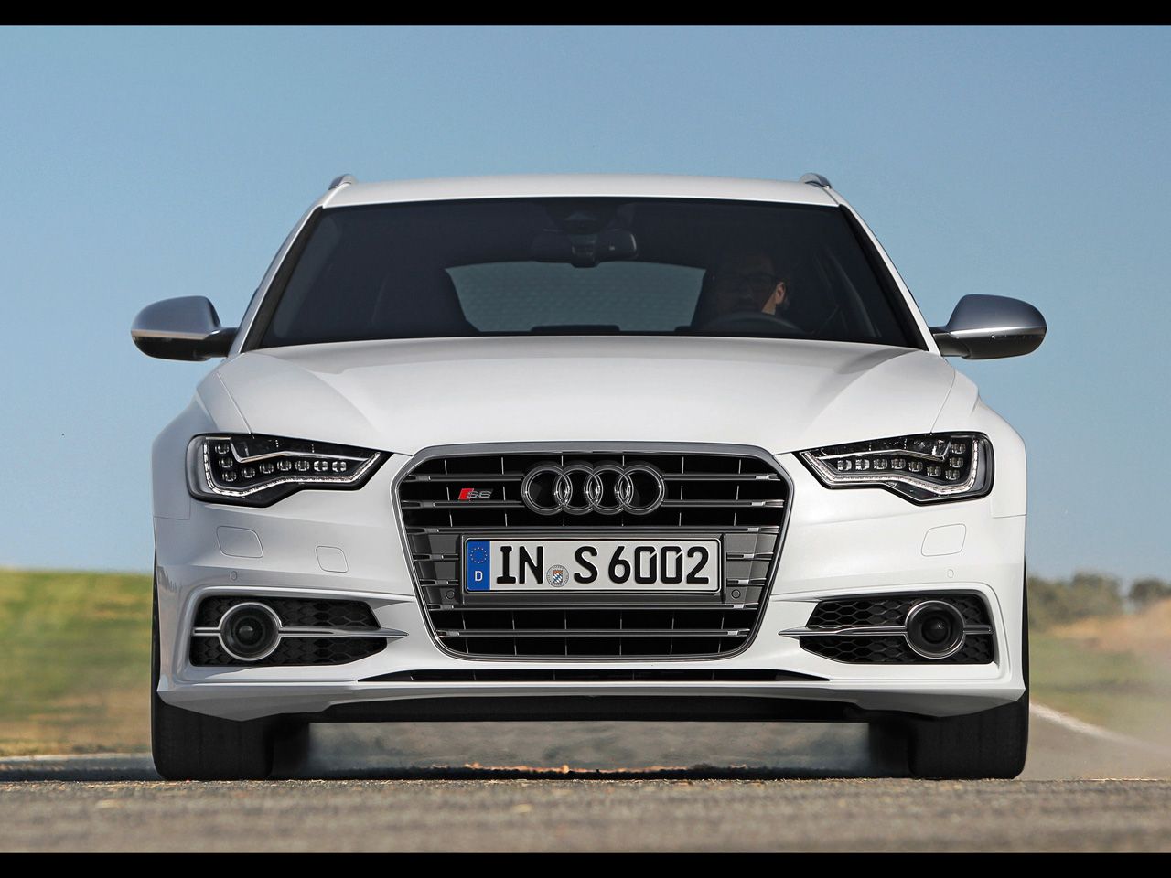 Audi S6 Avant Wallpapers