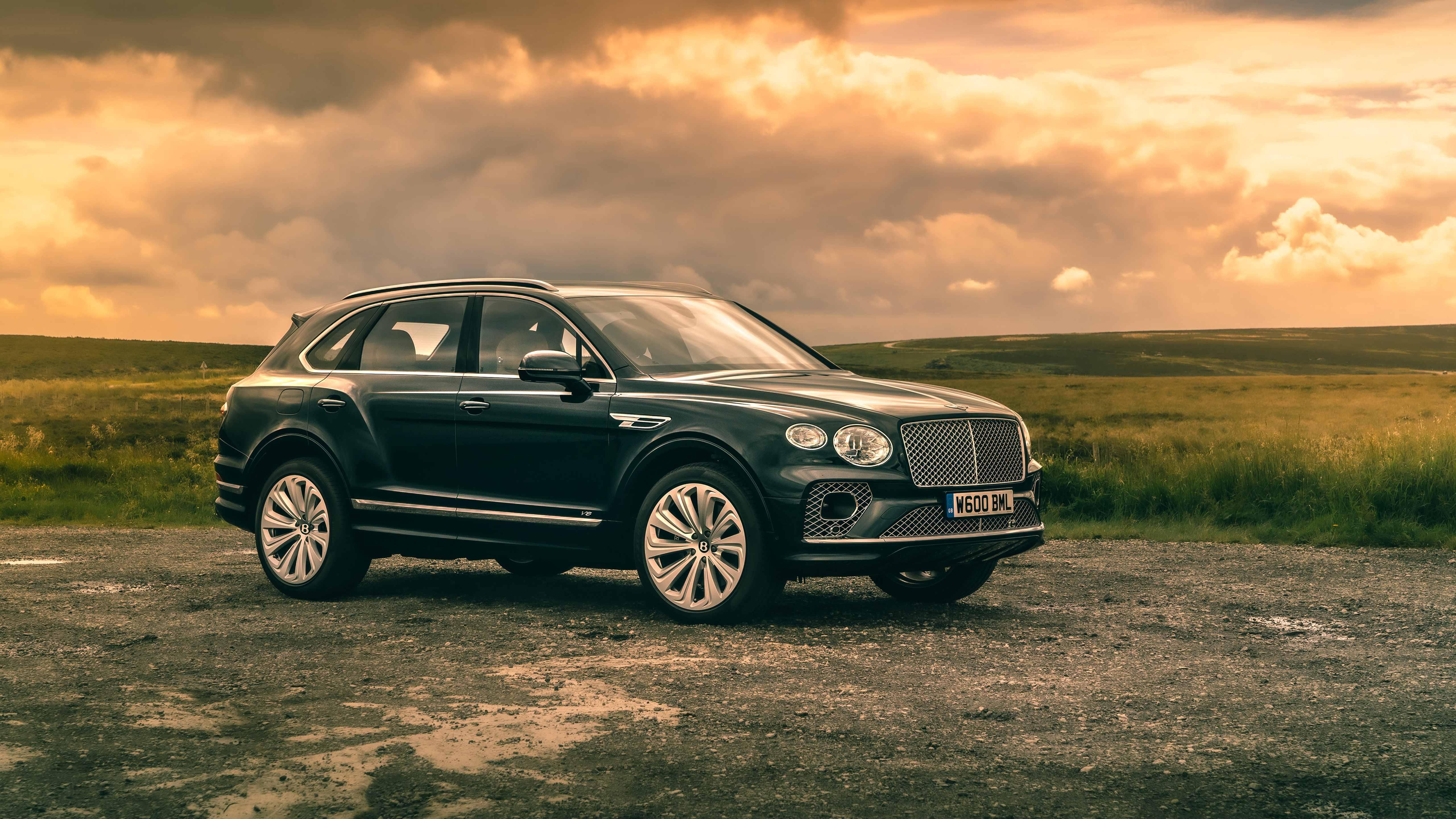 Bentley Bentayga Wallpapers