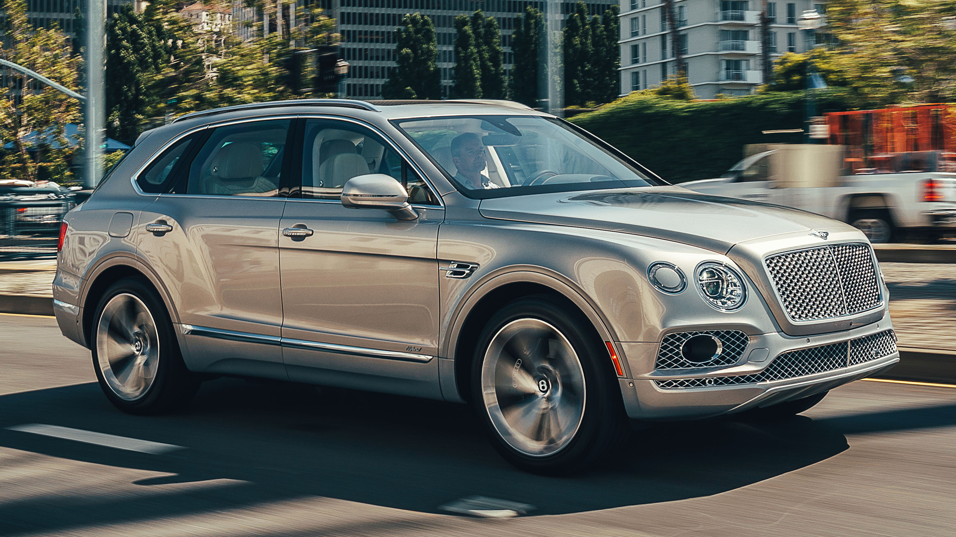 Bentley Bentayga Hybrid Wallpapers