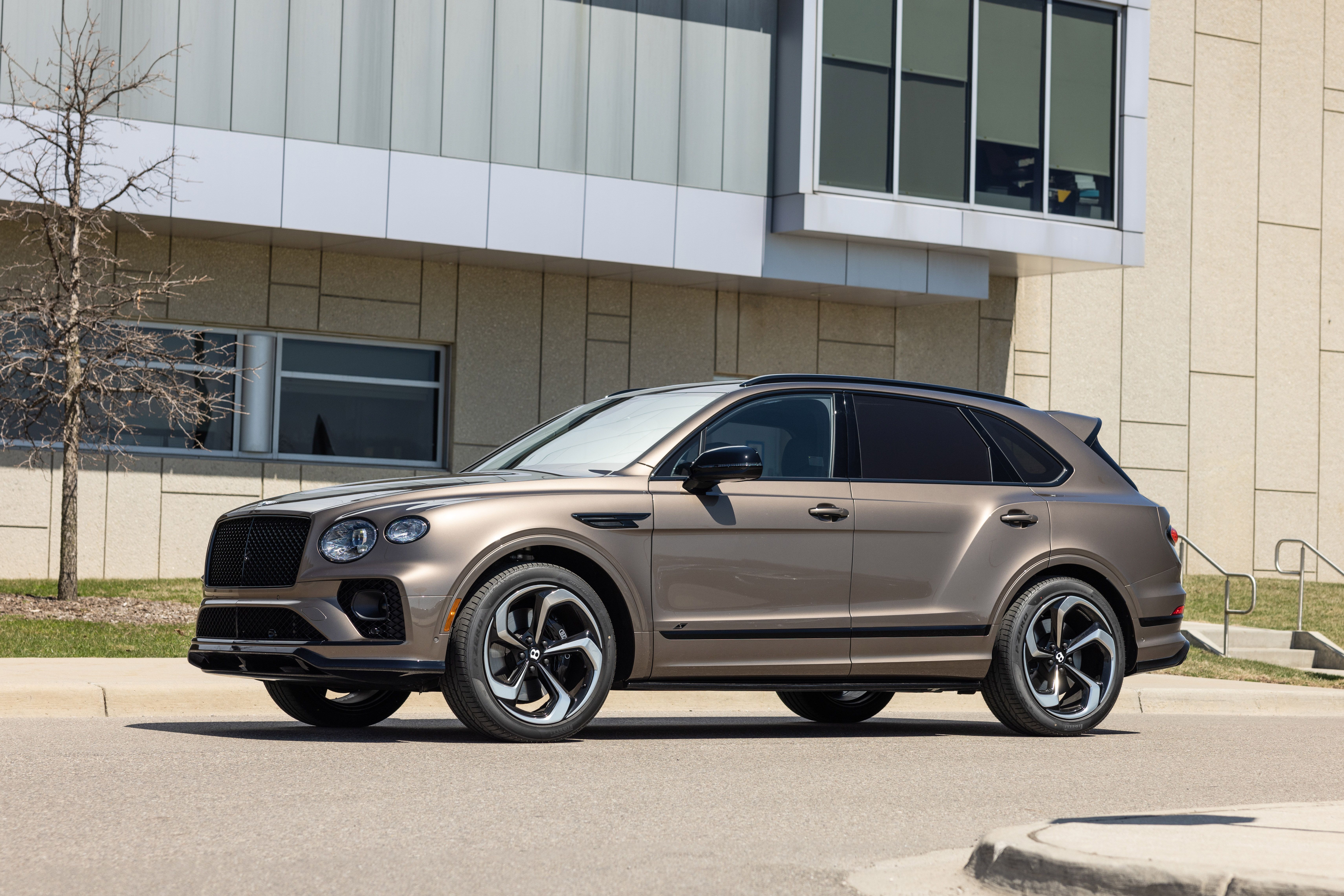 Bentley Bentayga Hybrid Wallpapers