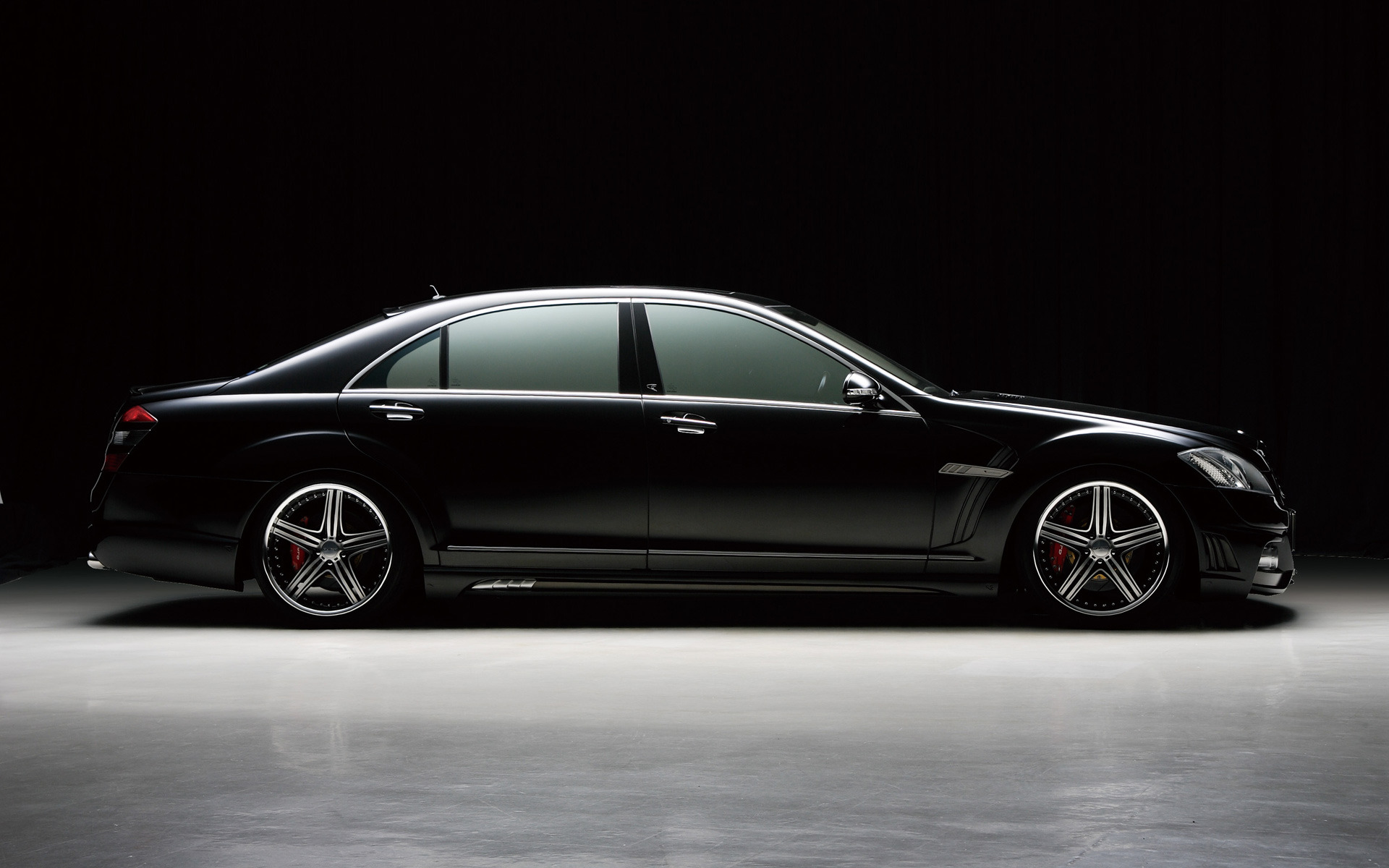 Black Mercedes Benz S Class Wallpapers