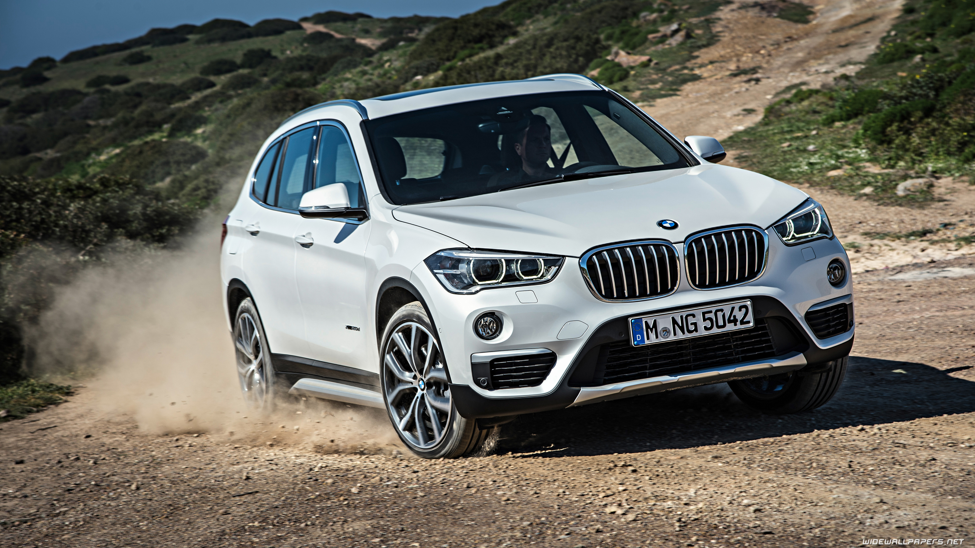 Bmw X1 Wallpapers