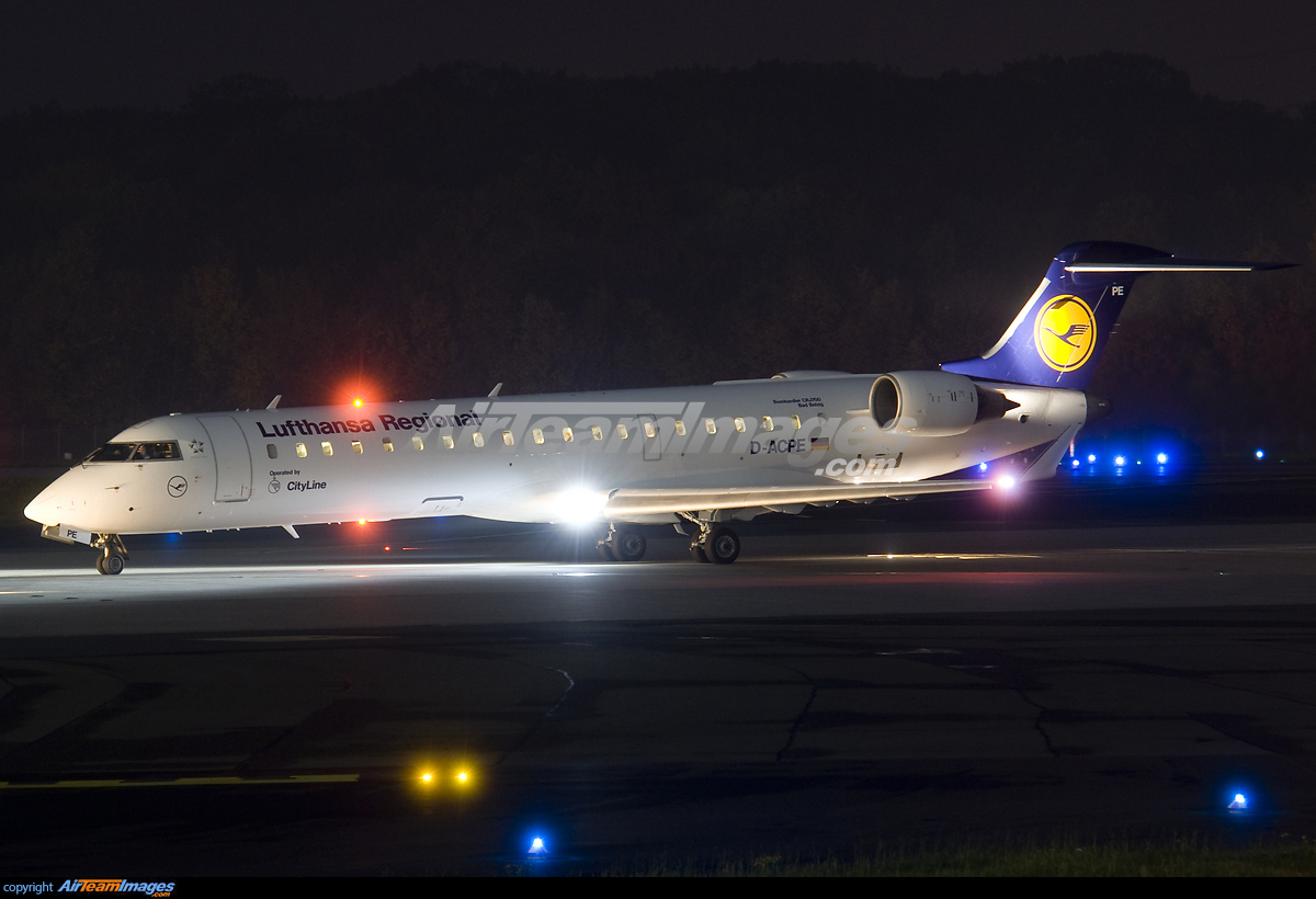 Bombardier Crj700 Wallpapers