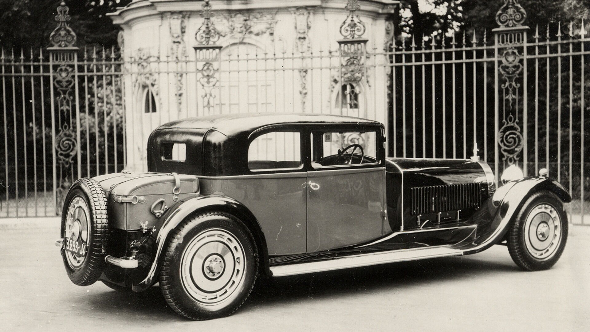 Bugatti Type 41 Wallpapers