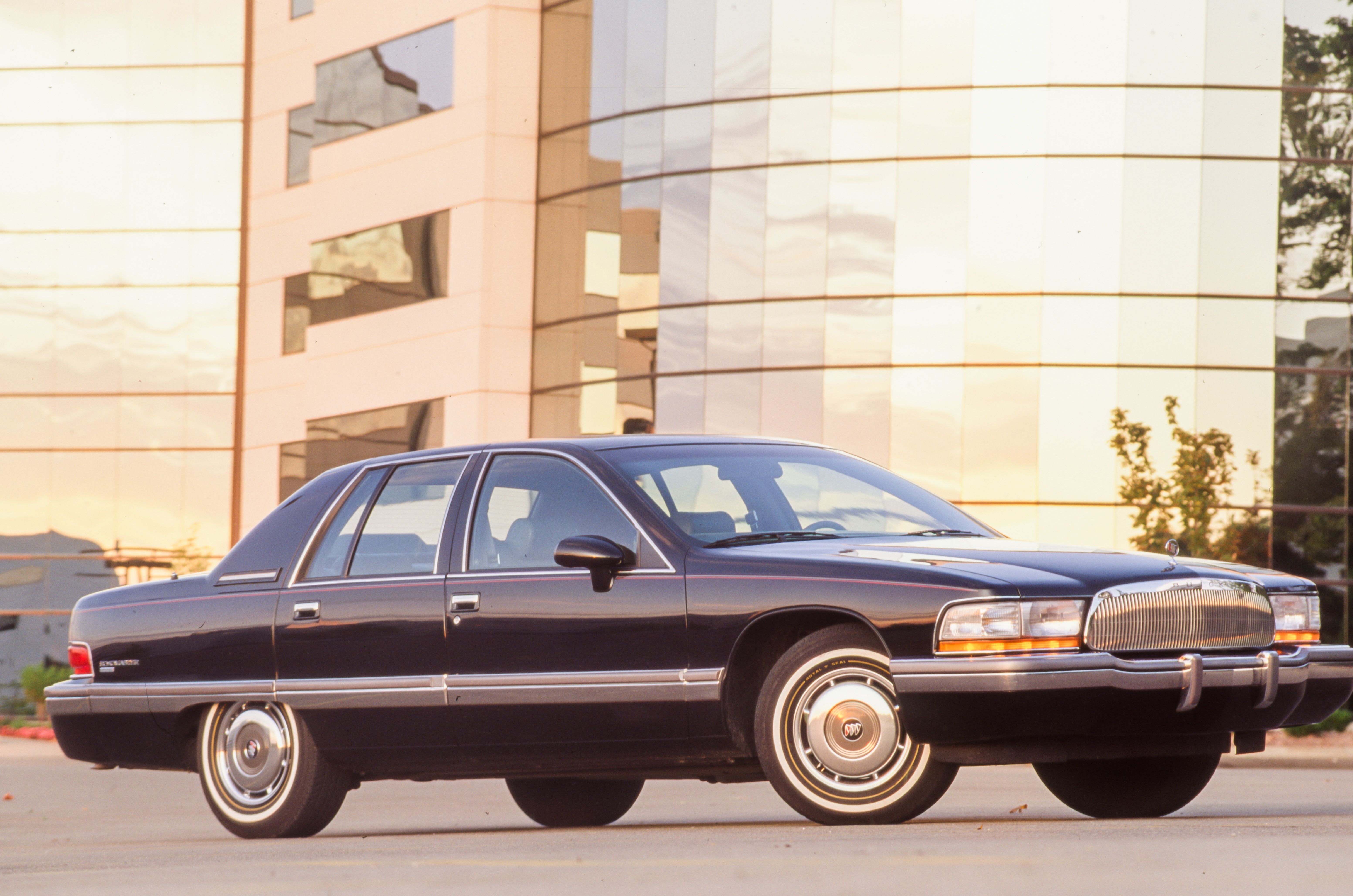 Buick Roadmaster Wallpapers