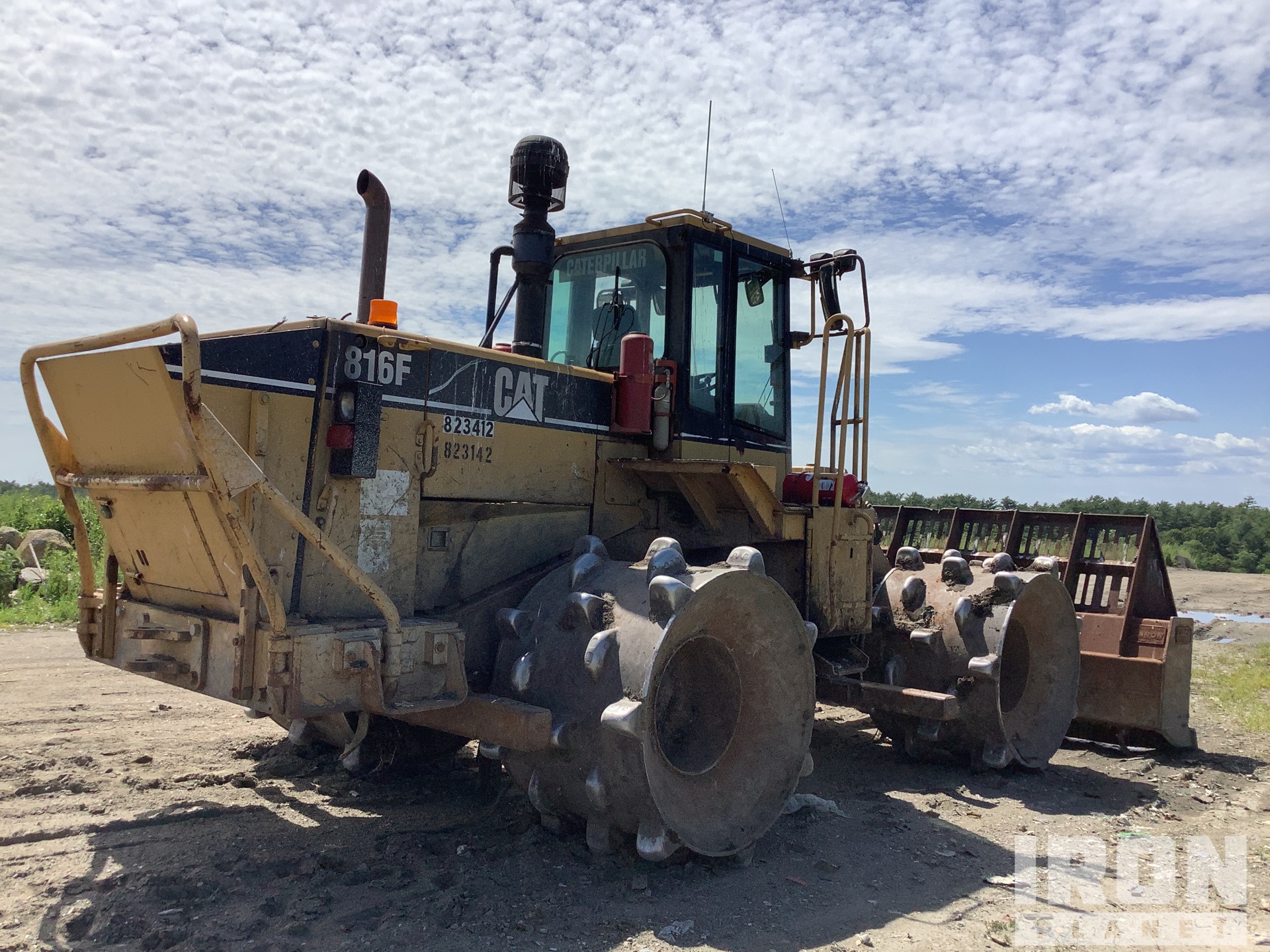 Caterpillar 835 Soil Compactor Wallpapers