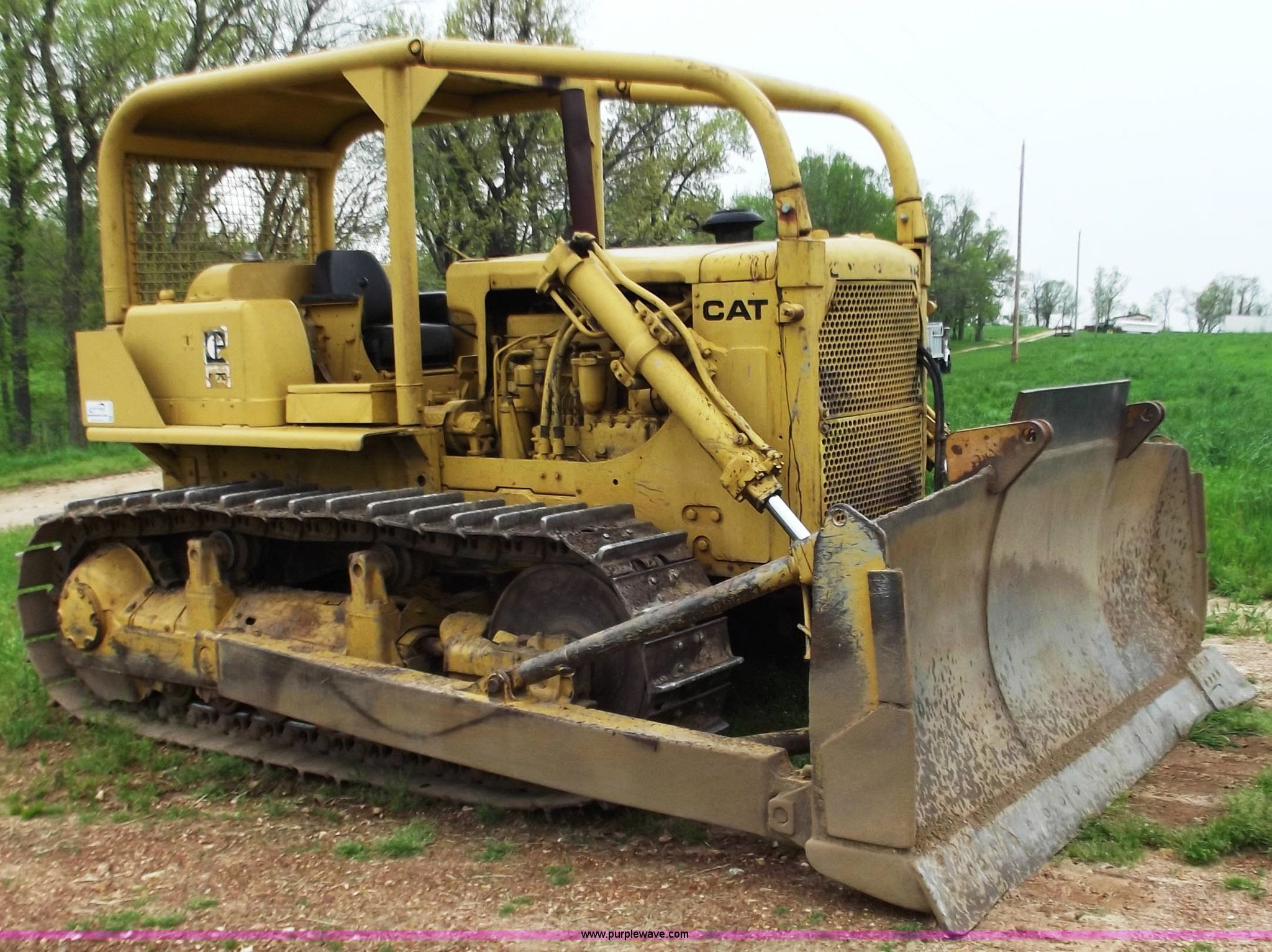 Caterpillar D7E Bulldozer Wallpapers