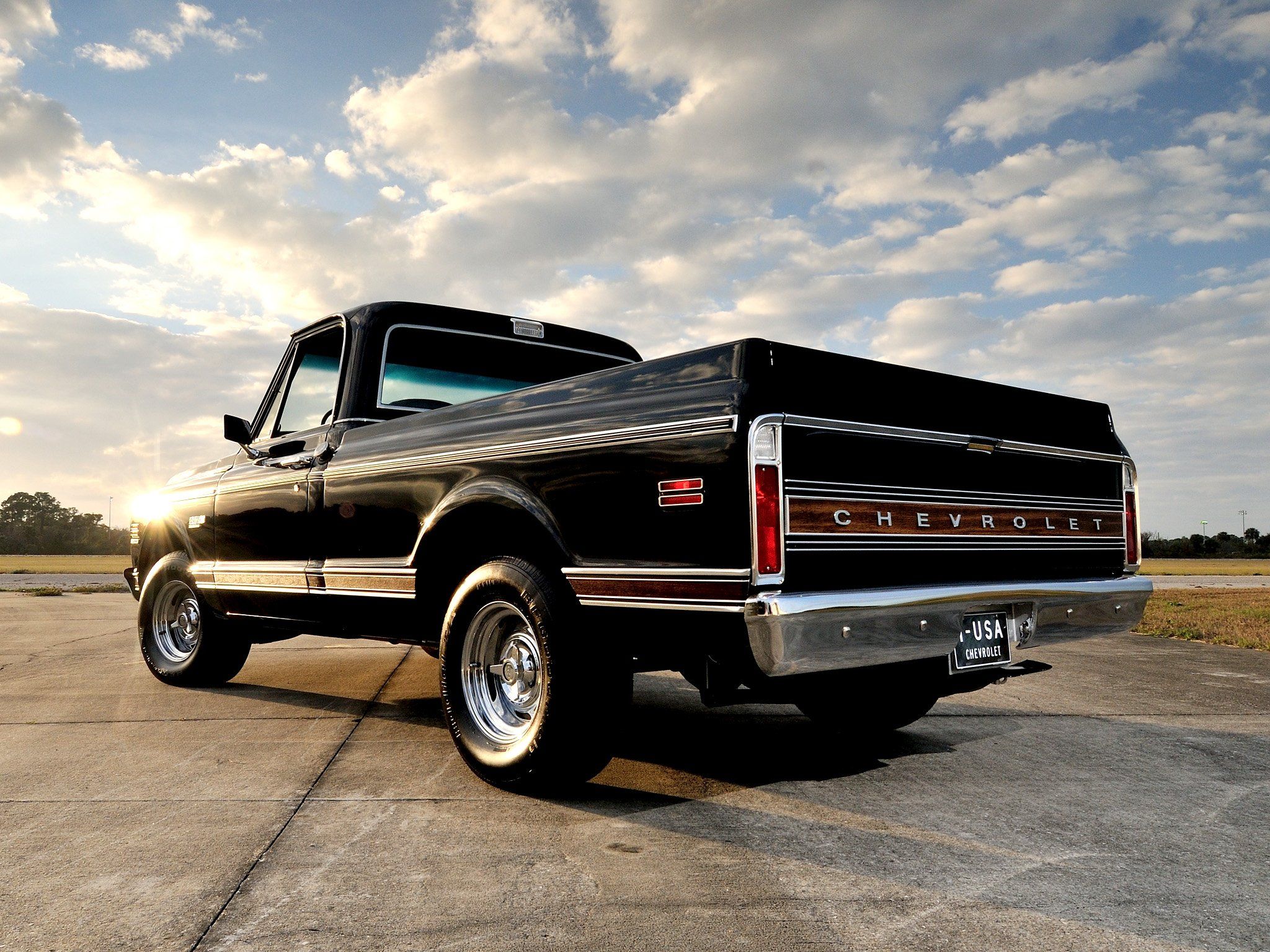 Chevrolet C10 Wallpapers