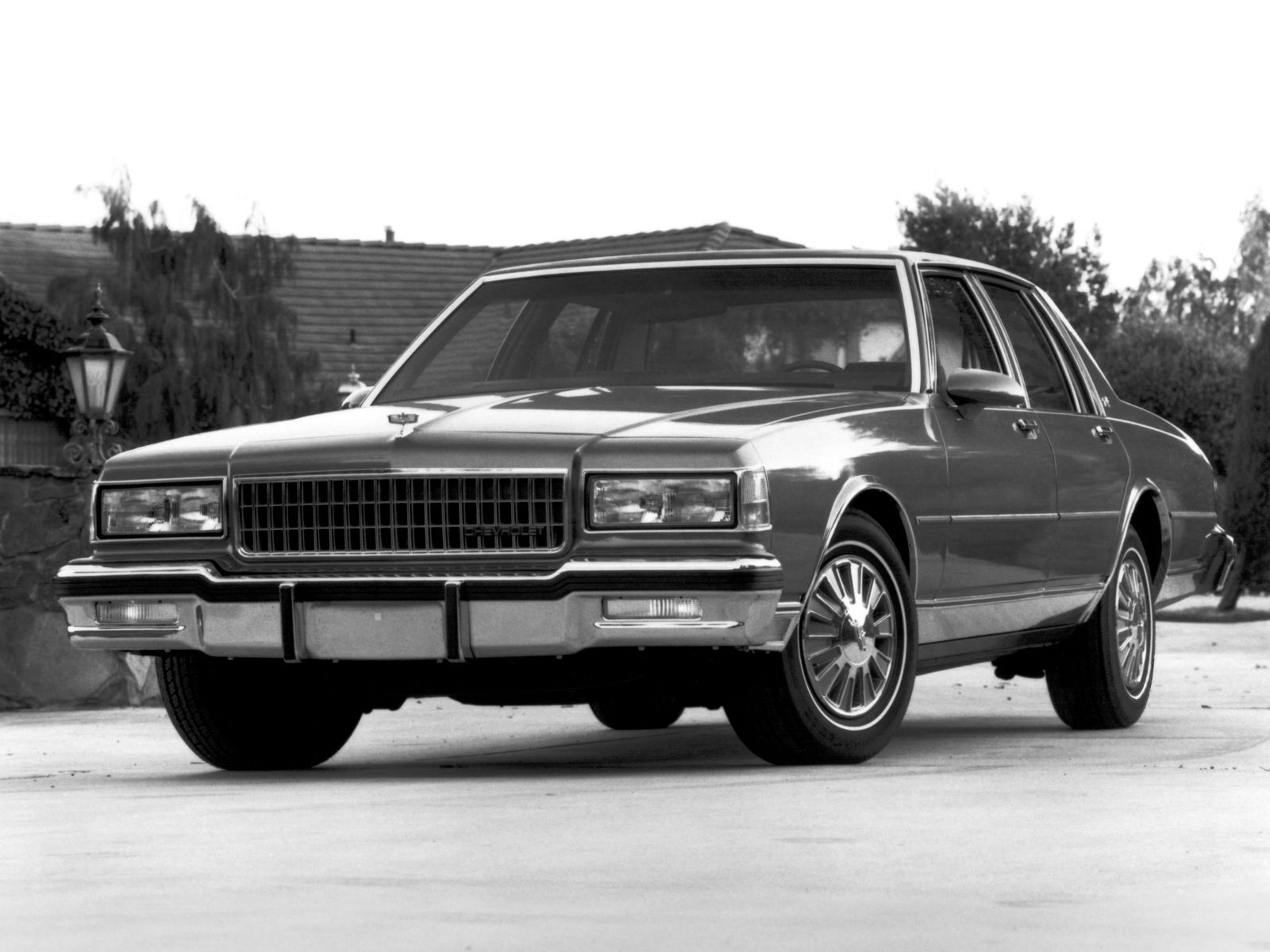 Chevrolet Caprice Wallpapers