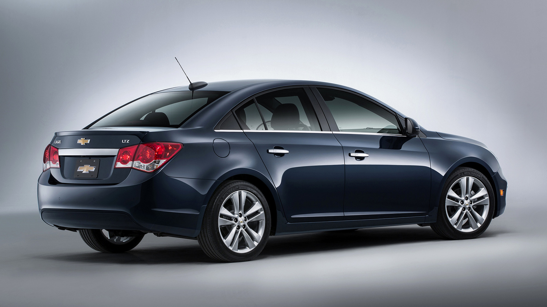 Chevrolet Cruze Wallpapers