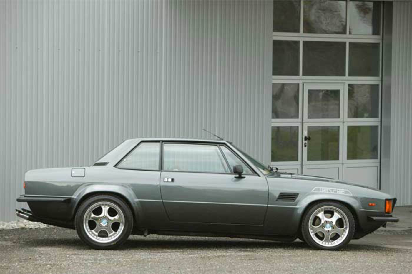 De Tomaso Longchamp Wallpapers