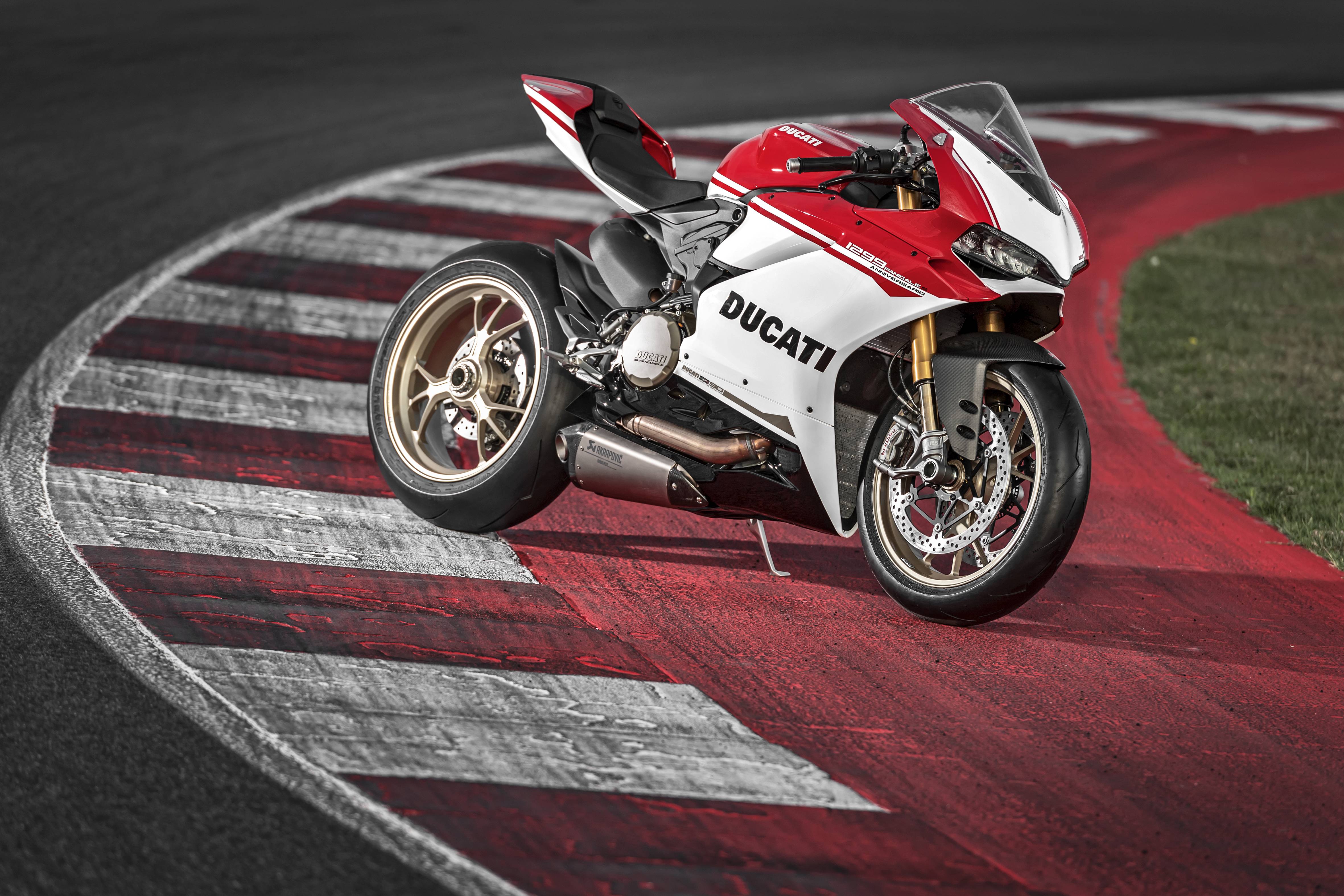 Ducati 1299 Panigale Wallpapers