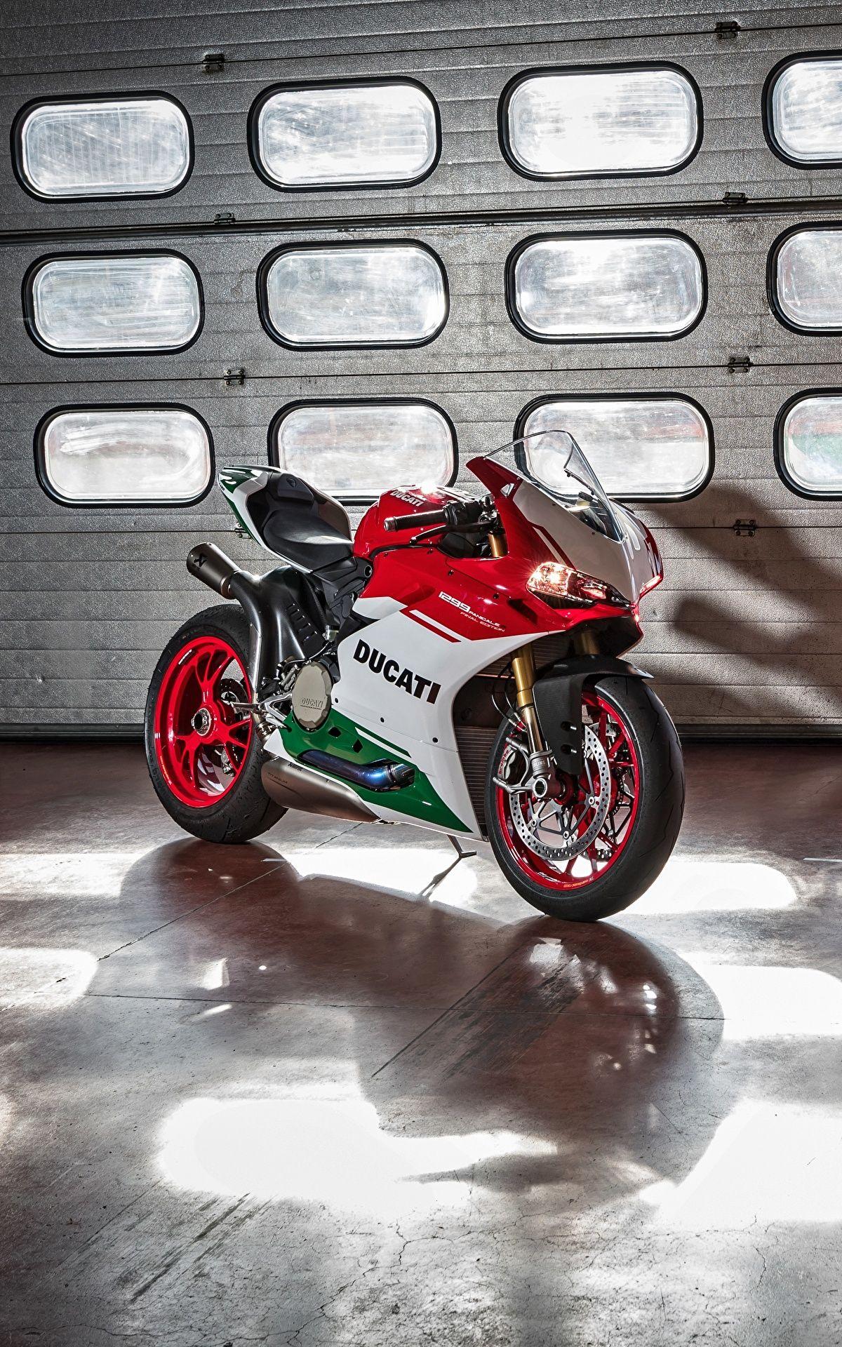 Ducati 1299 Panigale Wallpapers