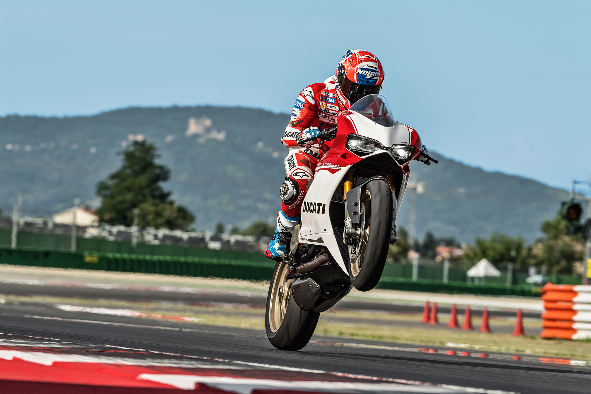 Ducati 1299 Panigale Wallpapers