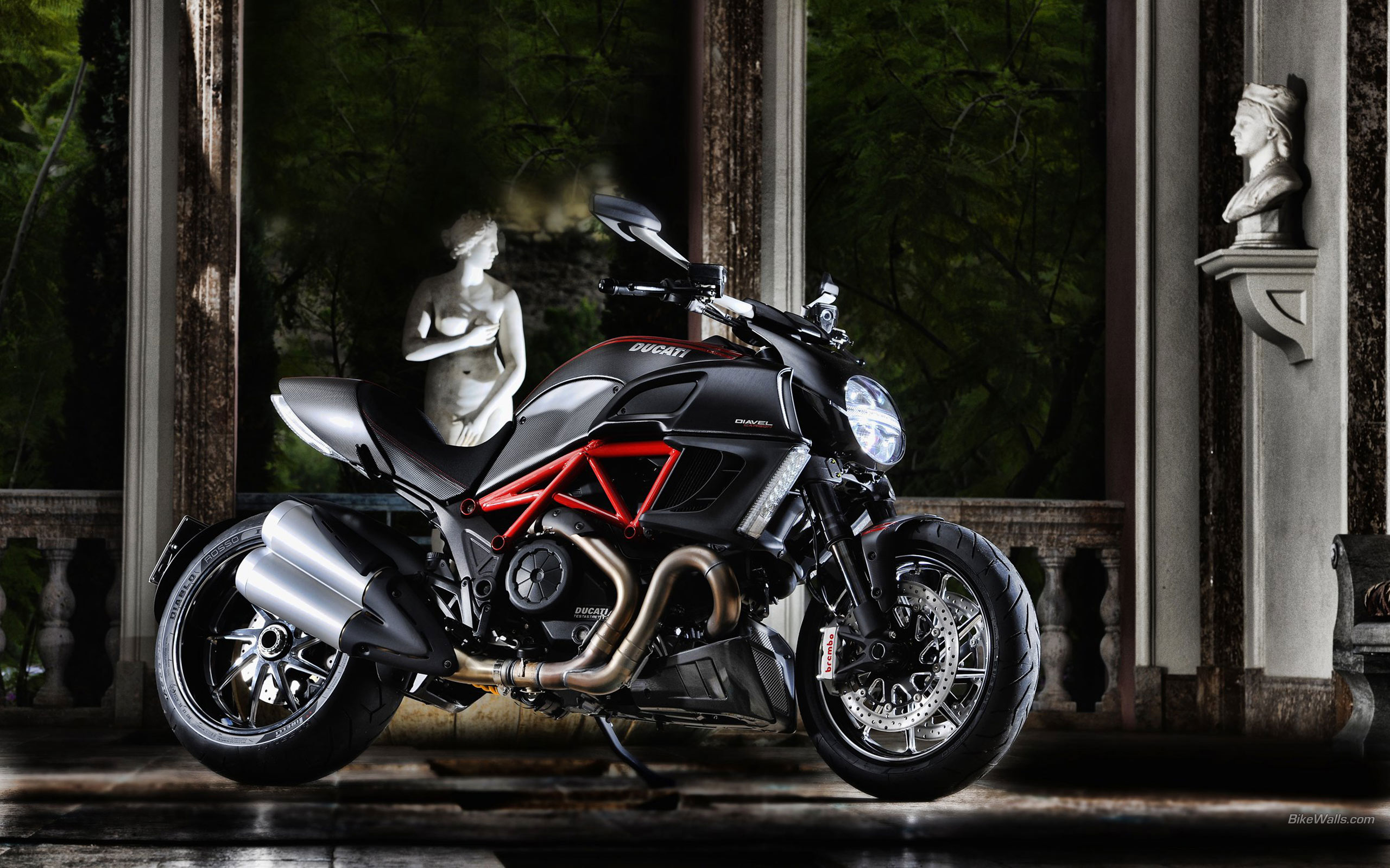 Ducati Diavel Wallpapers