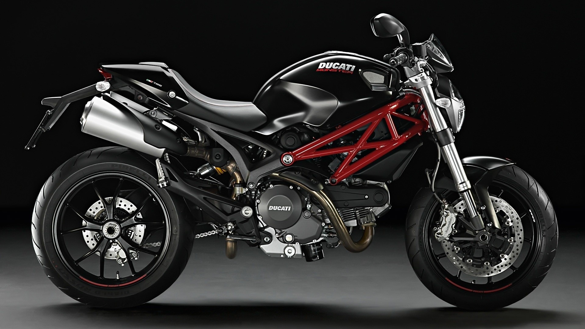 Ducati Monster 696 Wallpapers