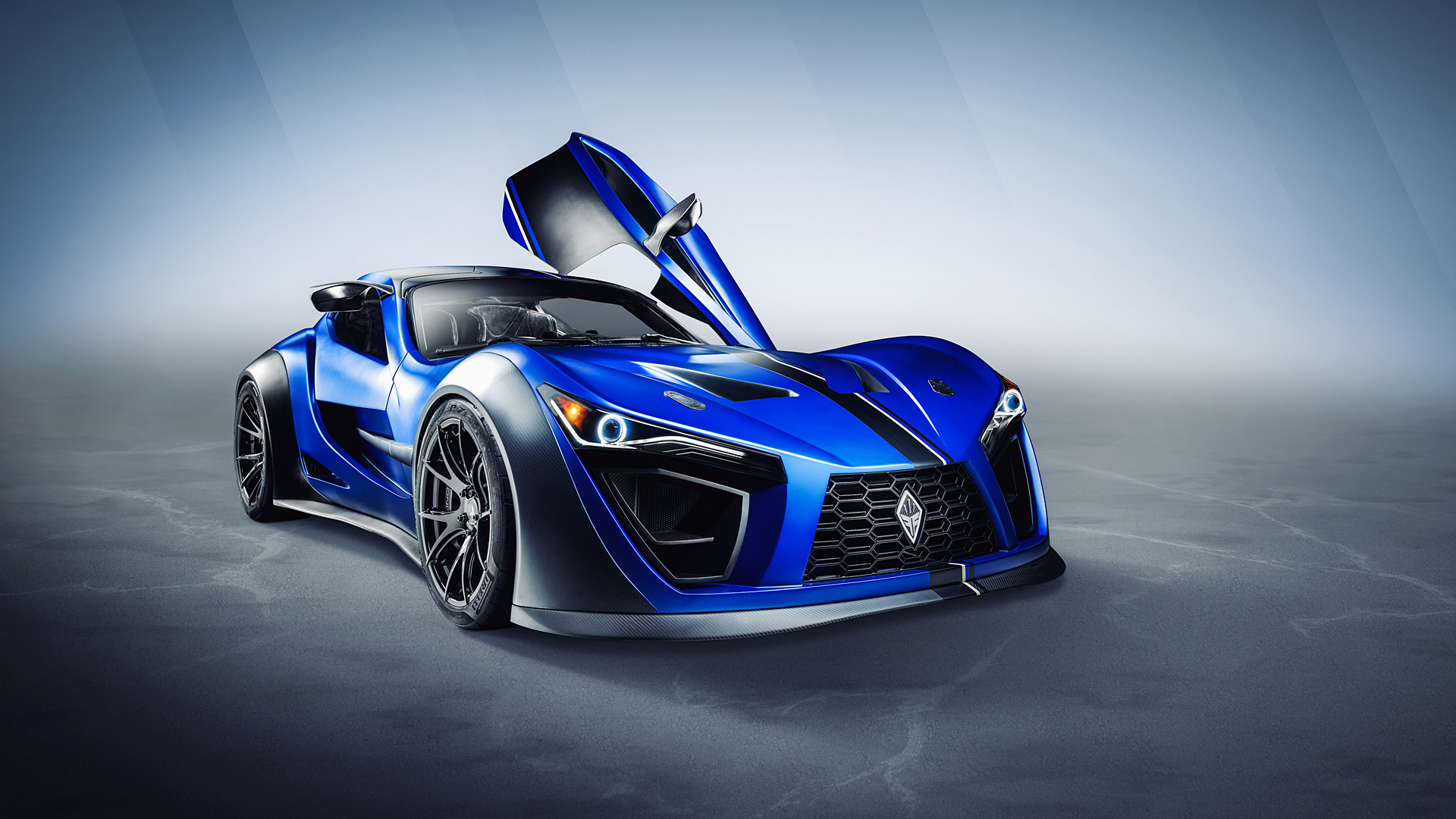 Felino Cb7R Wallpapers