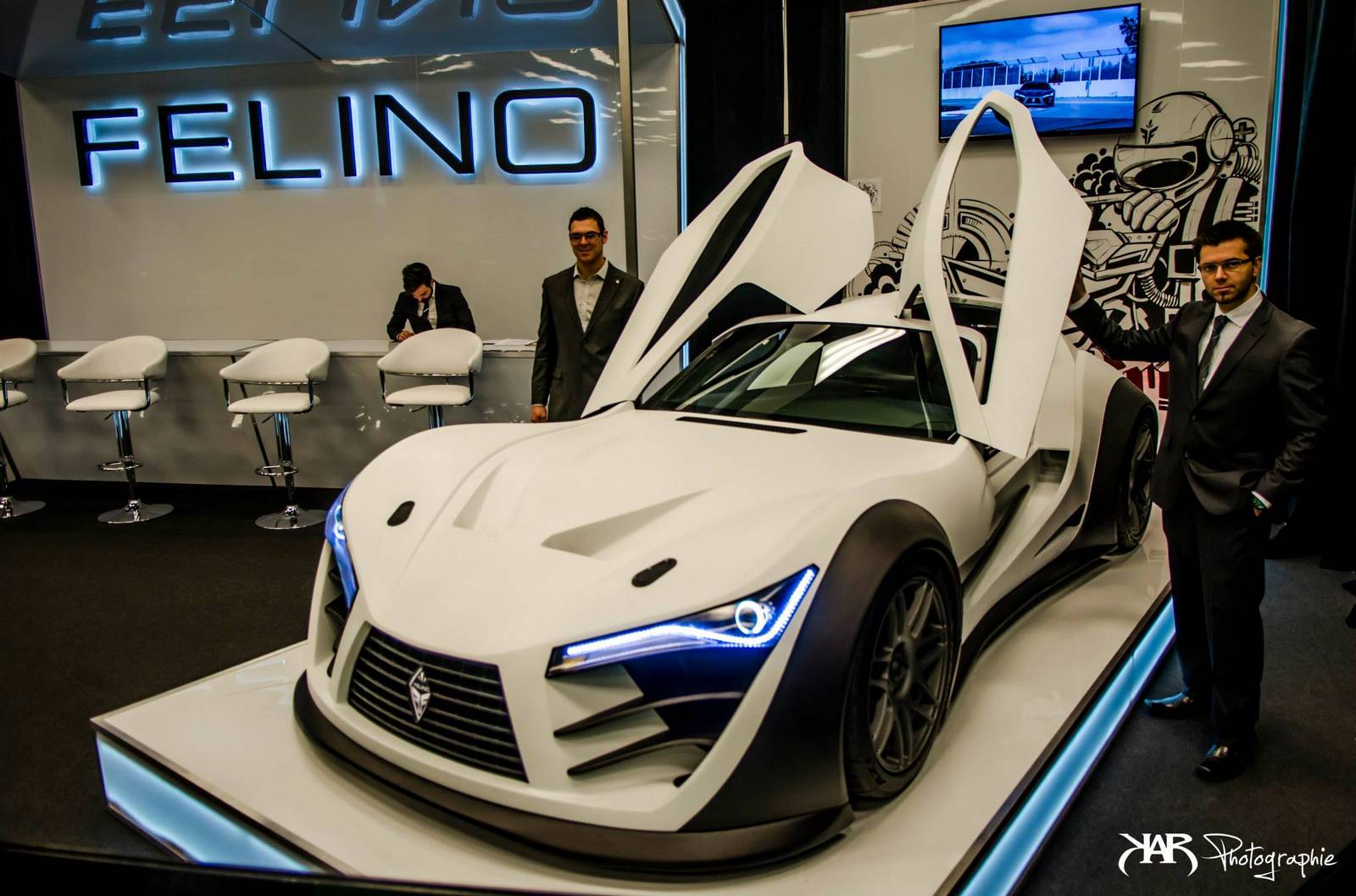 Felino Cb7R Wallpapers