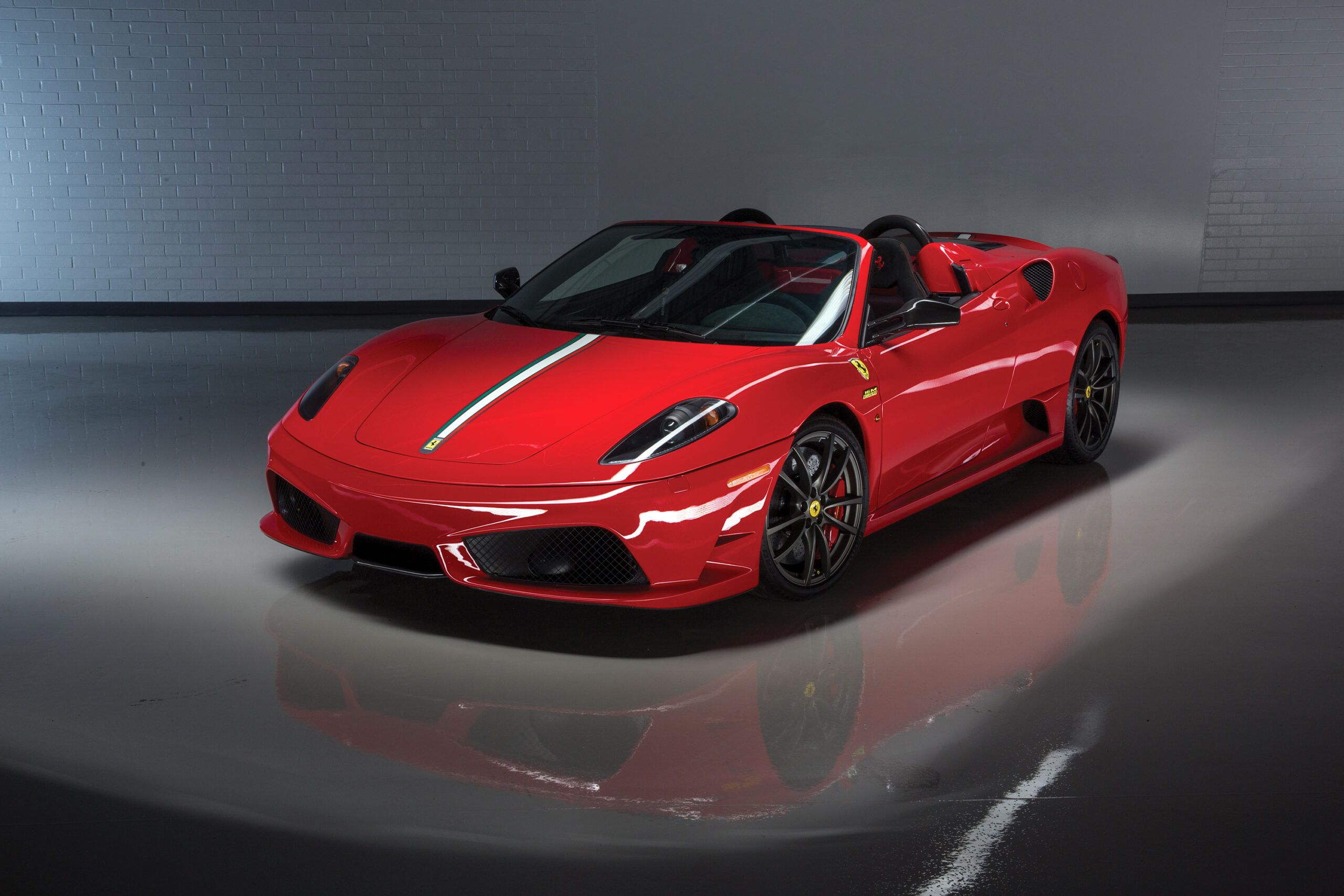 Ferrari 16M Scuderia Wallpapers