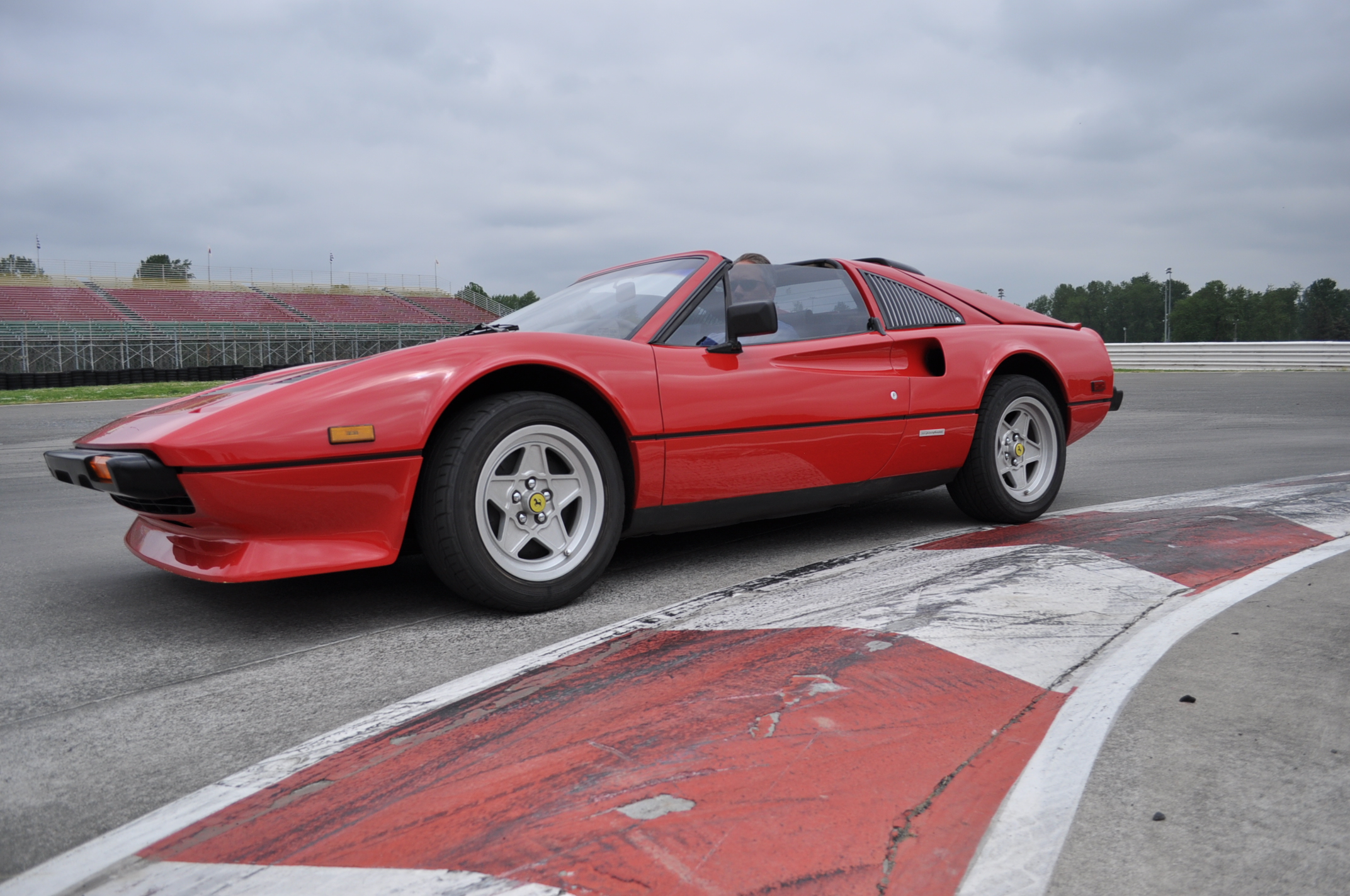 Ferrari 308 Gtsi Quattrovalvole Wallpapers