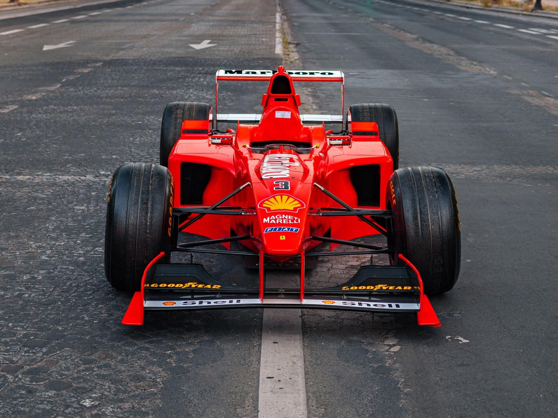 Ferrari F2001 Wallpapers