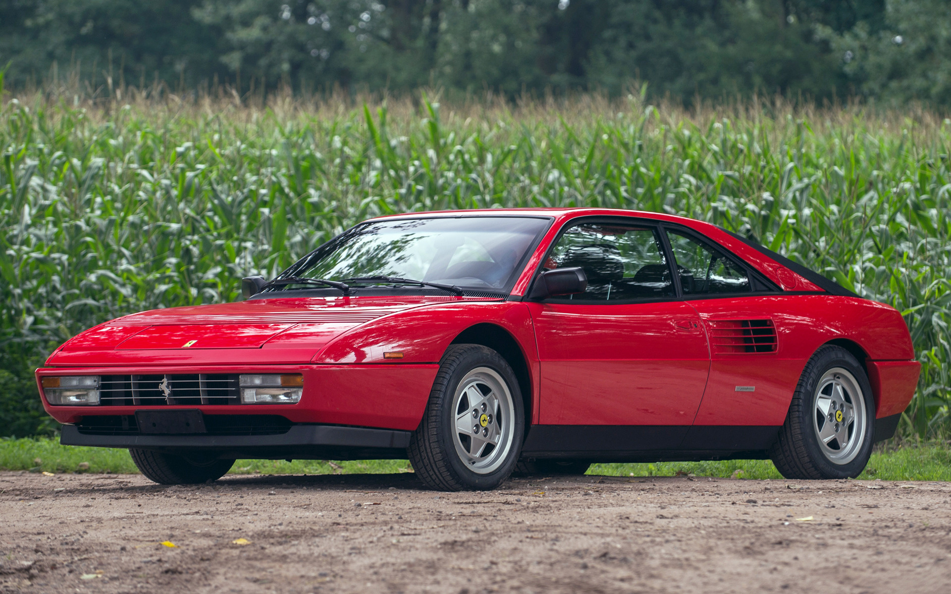 Ferrari Mondial Wallpapers