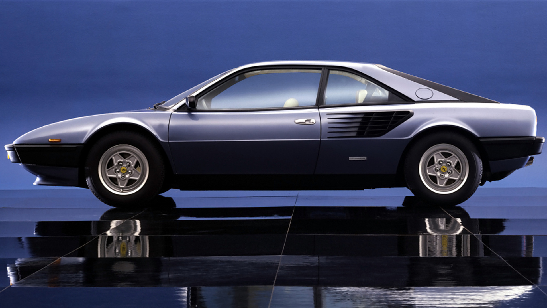 Ferrari Mondial Wallpapers