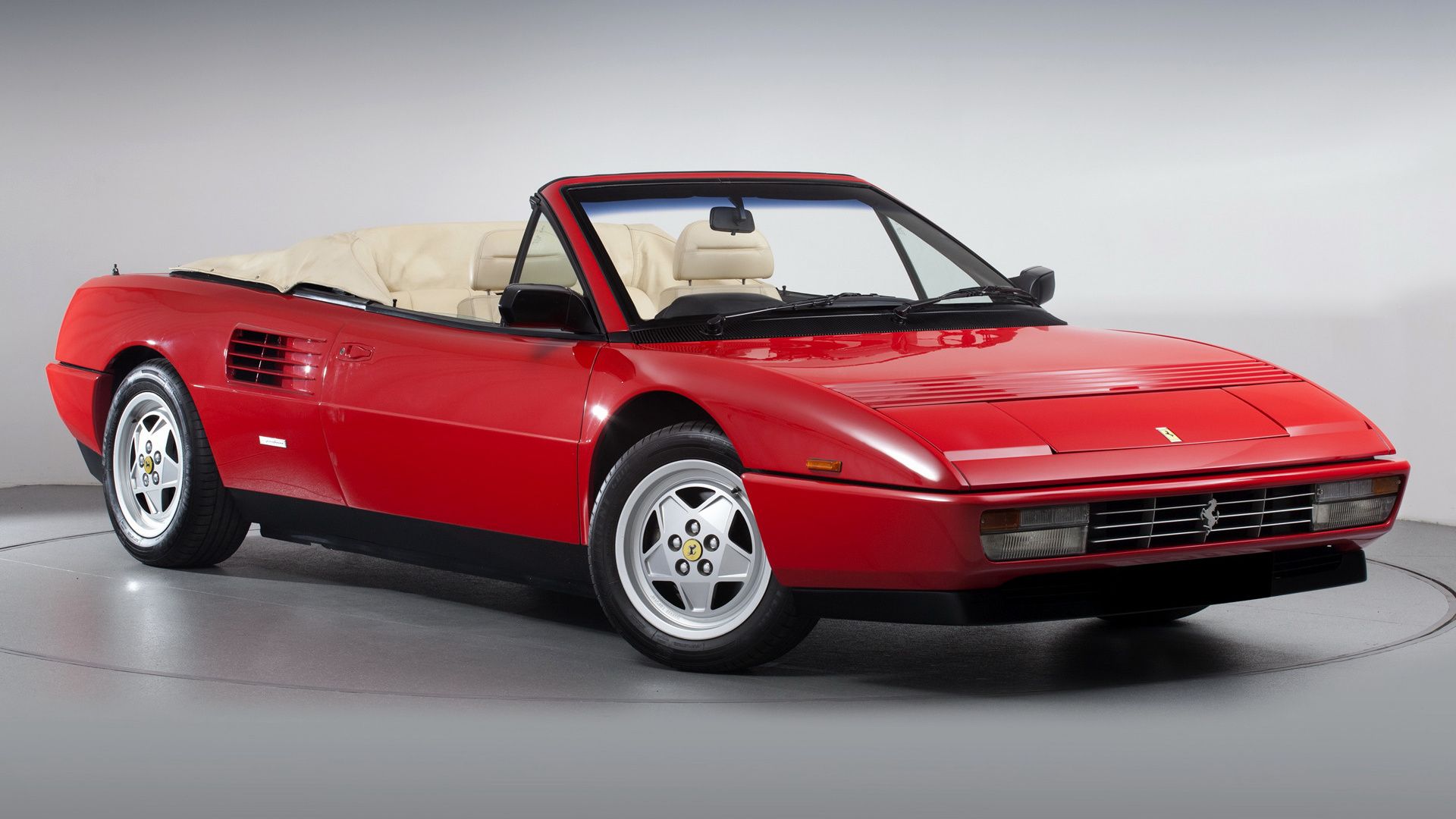 Ferrari Mondial Wallpapers