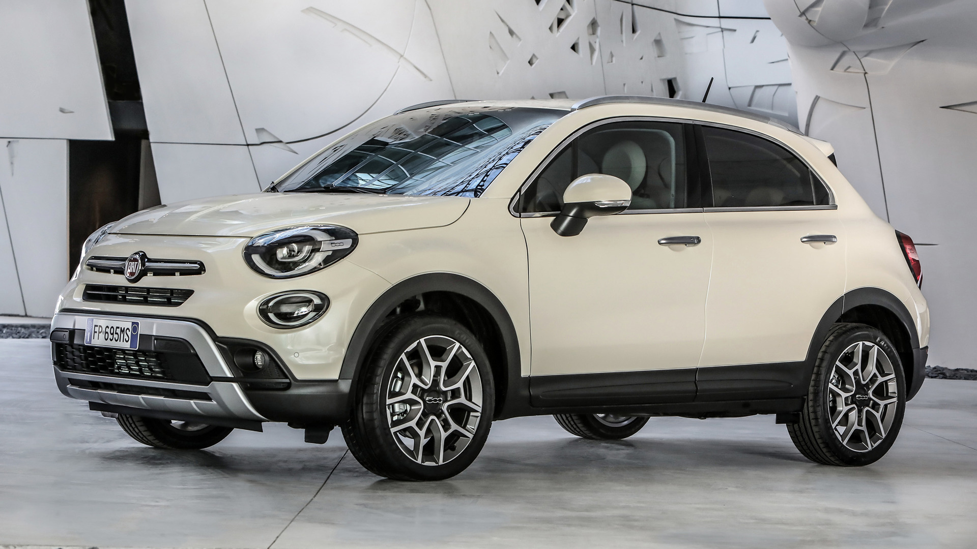 Fiat 500X Cross Wallpapers