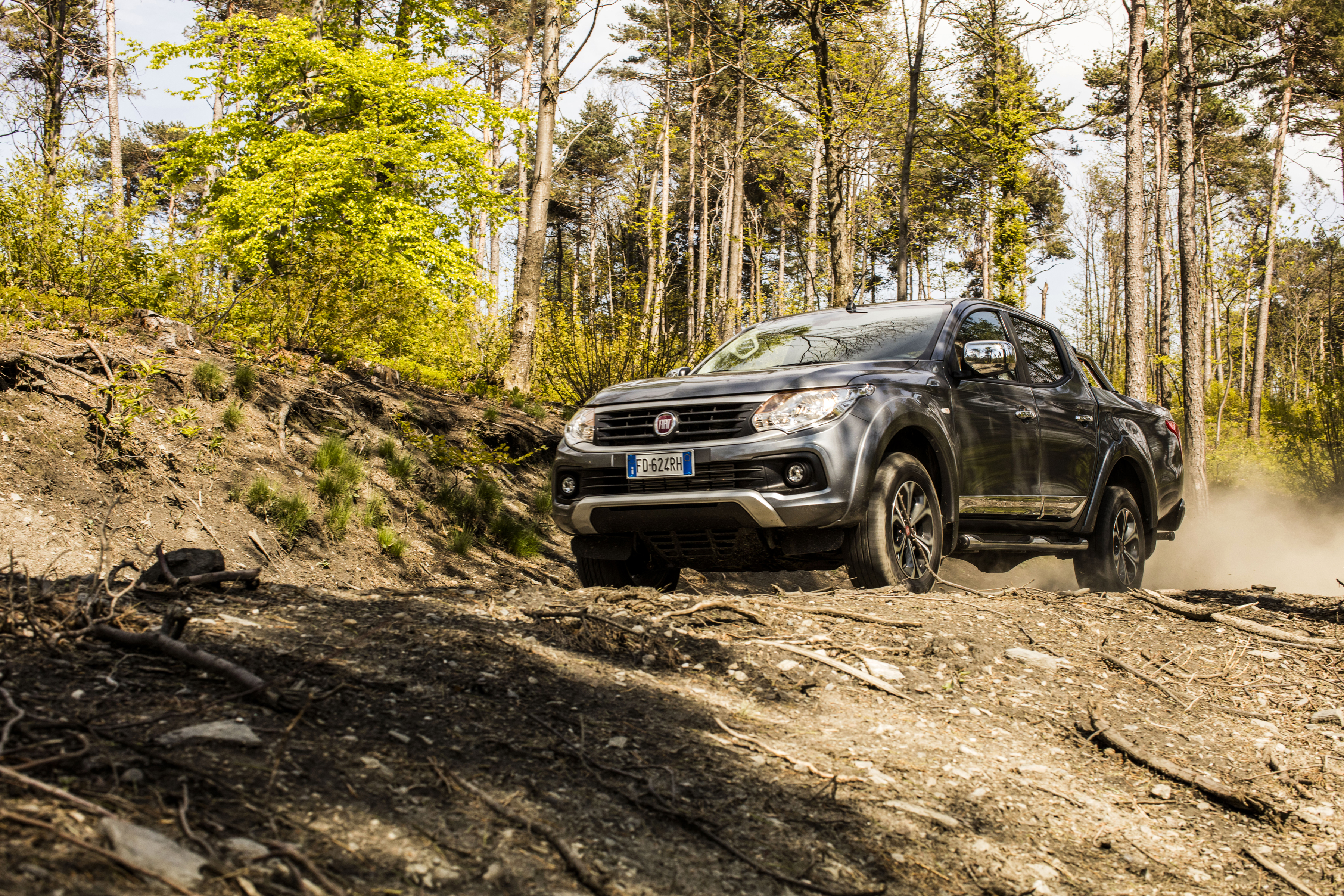 Fiat Fullback Wallpapers