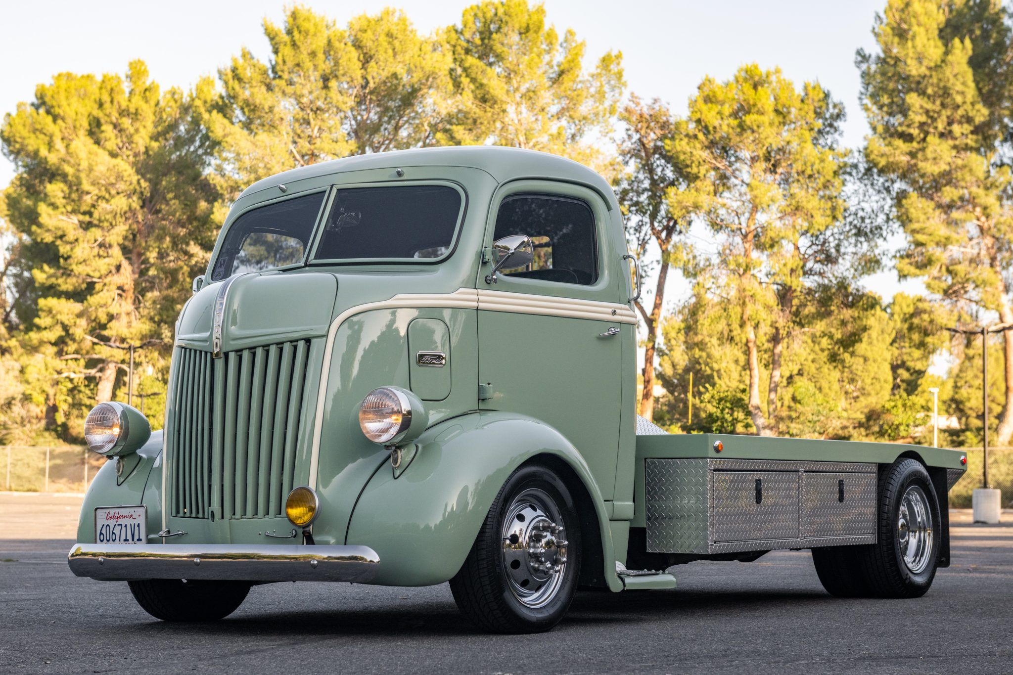 Ford Coe Wallpapers