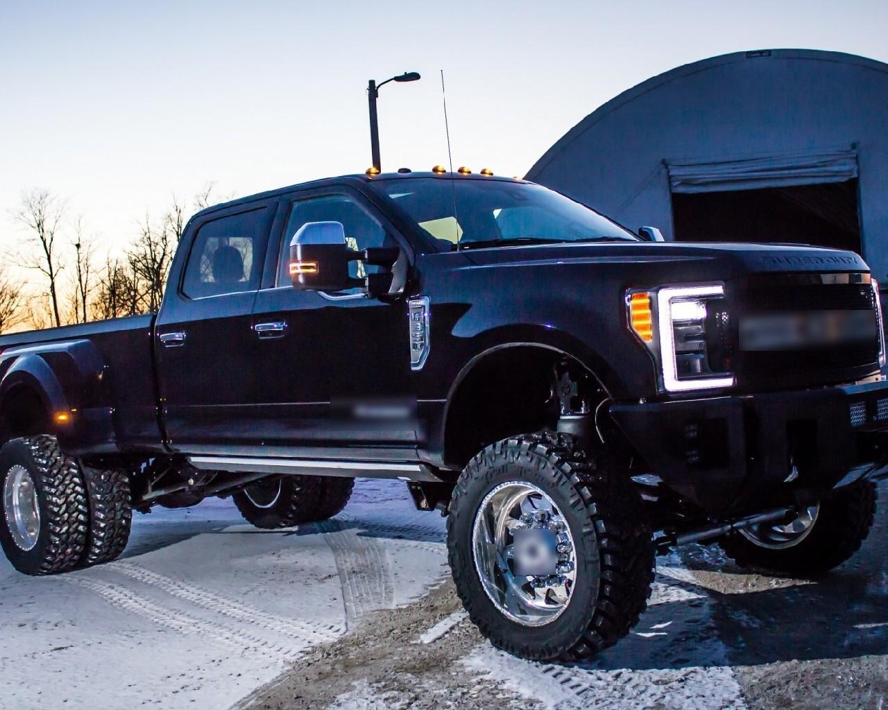 Ford F-250 Super Duty Platinum Editon Wallpapers