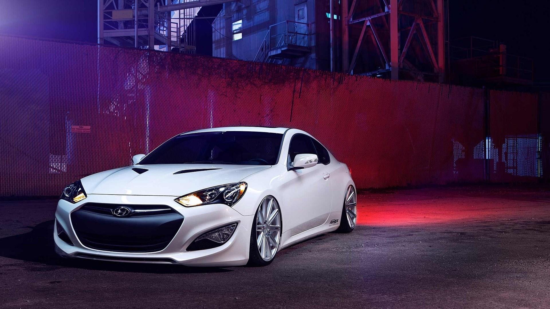 Hyundai Genesis Wallpapers