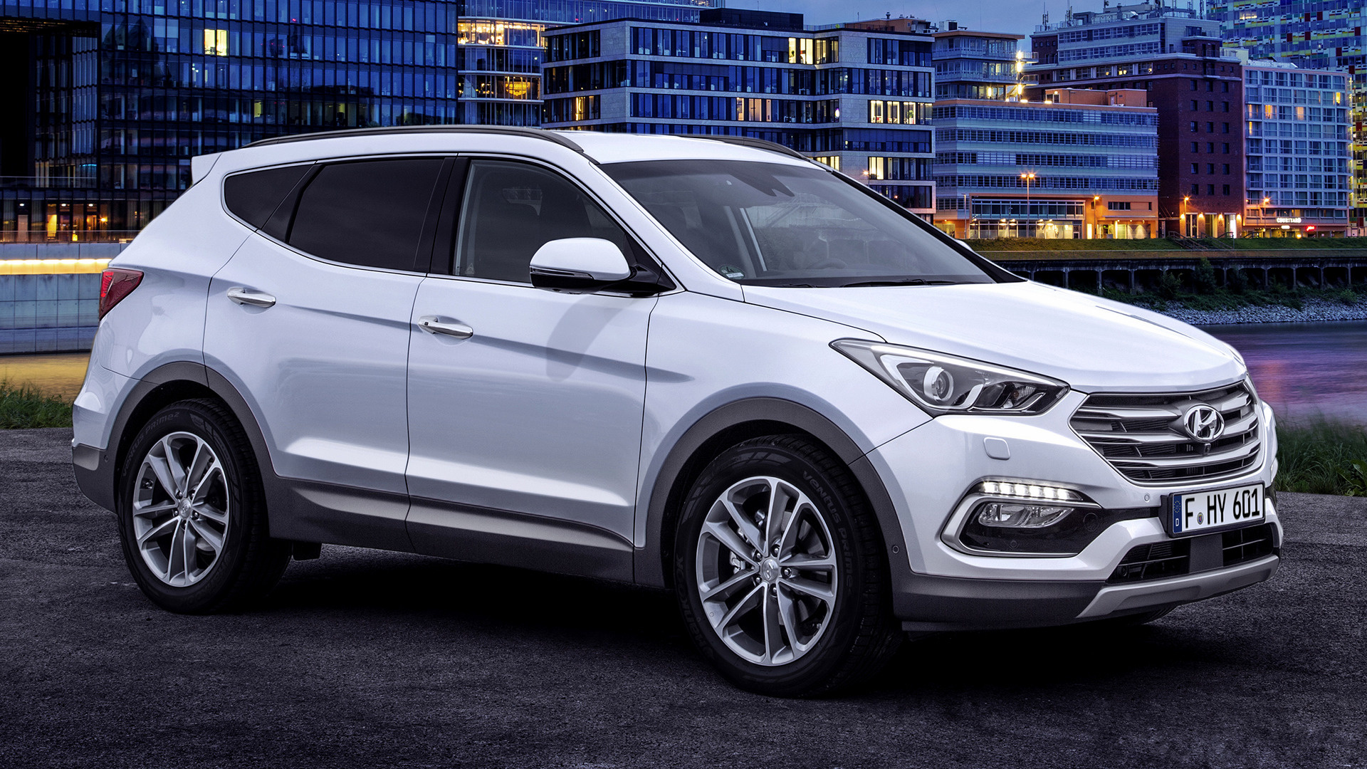 Hyundai Santa Fe Wallpapers