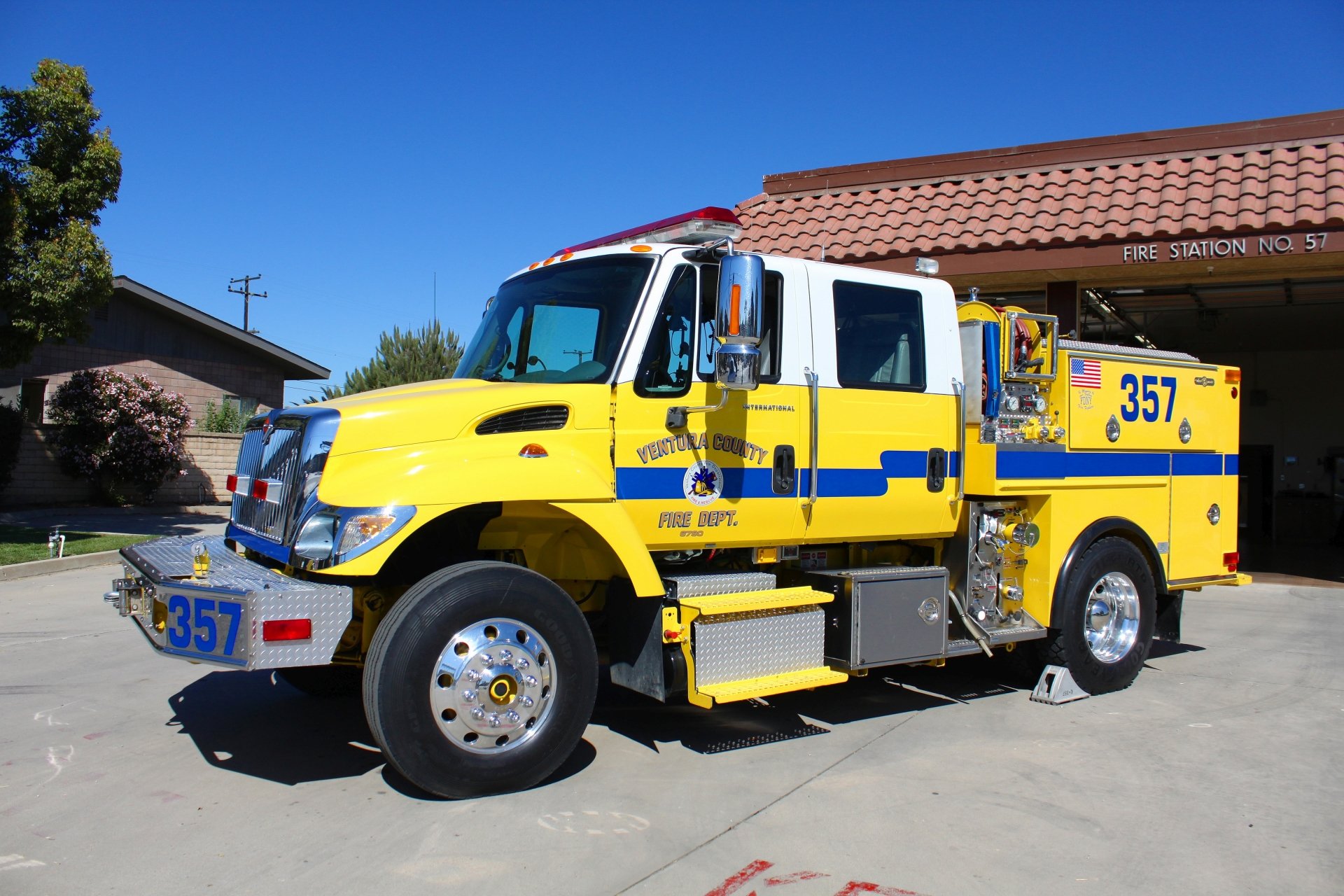 International Fire Truck Wallpapers