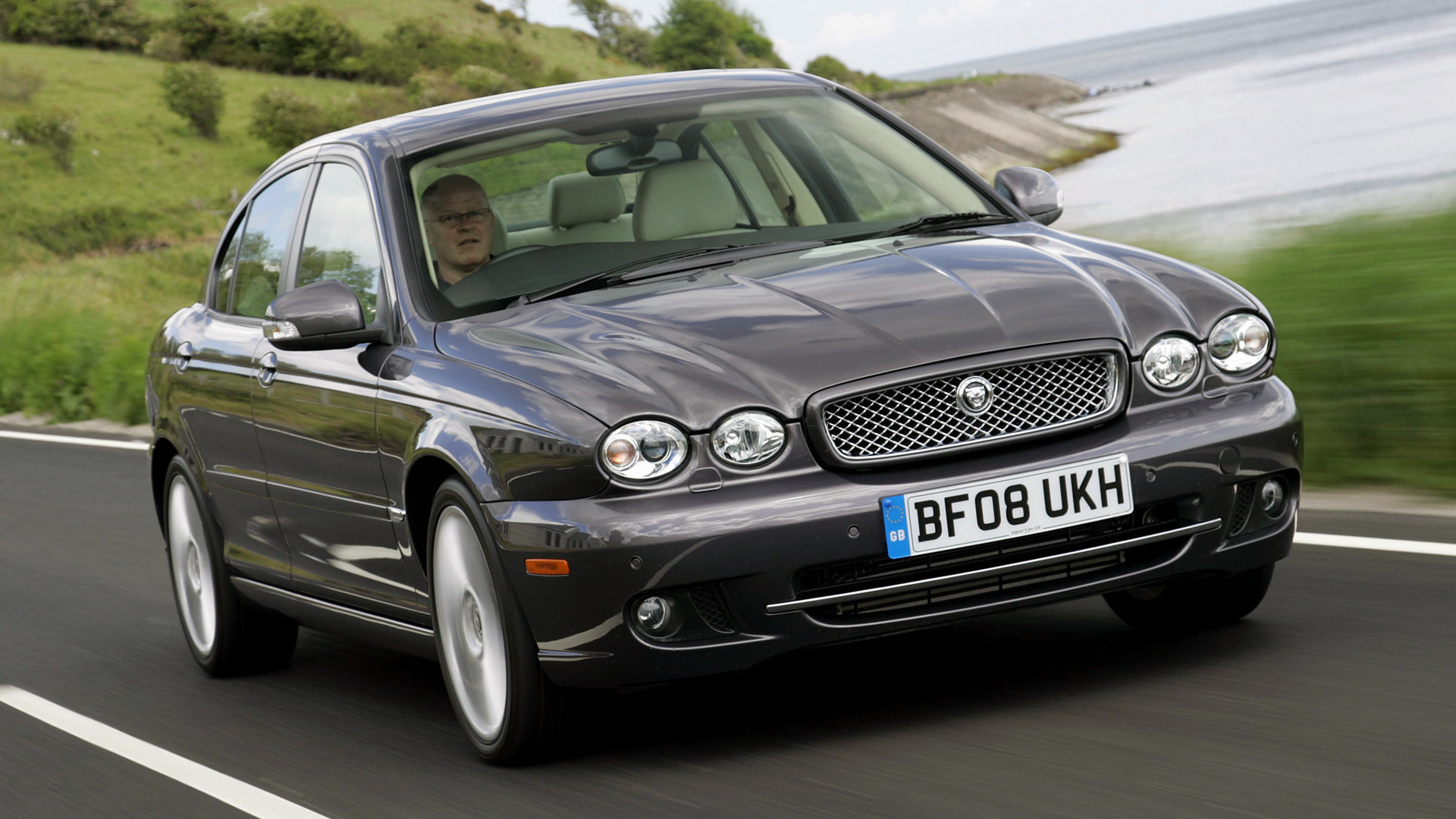 Jaguar S-Type Wallpapers