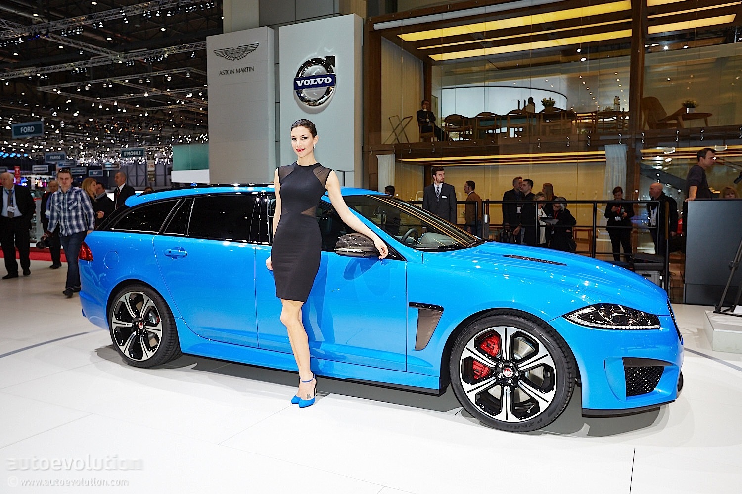 Jaguar Xfr-S Sportbrake Wallpapers