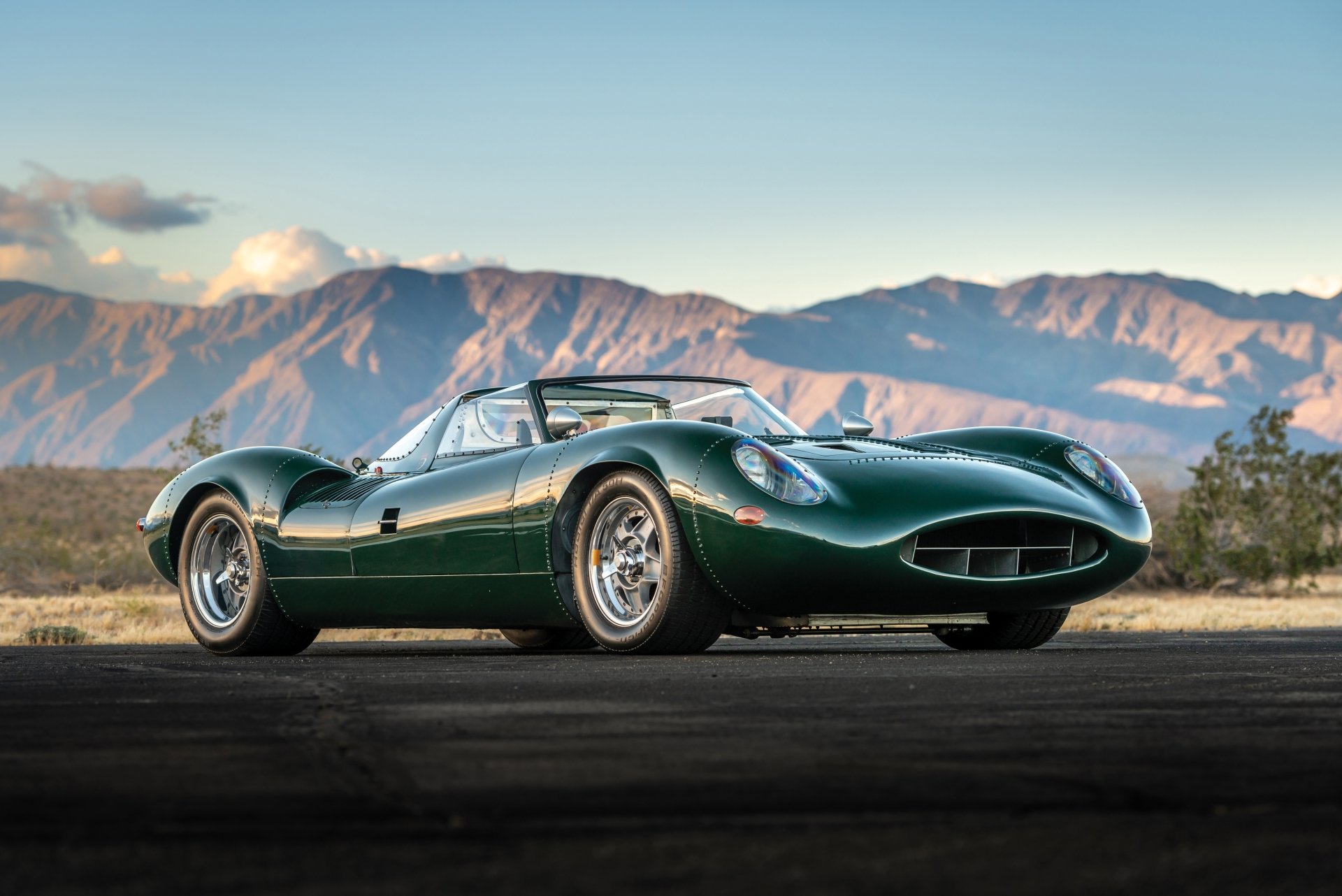 Jaguar Xj13 Wallpapers