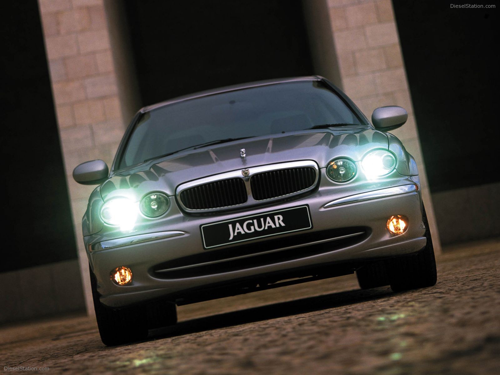 Jaguar X-Type Wallpapers