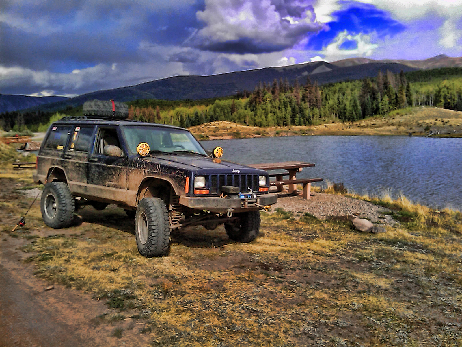 Jeep Cherokee Wallpapers