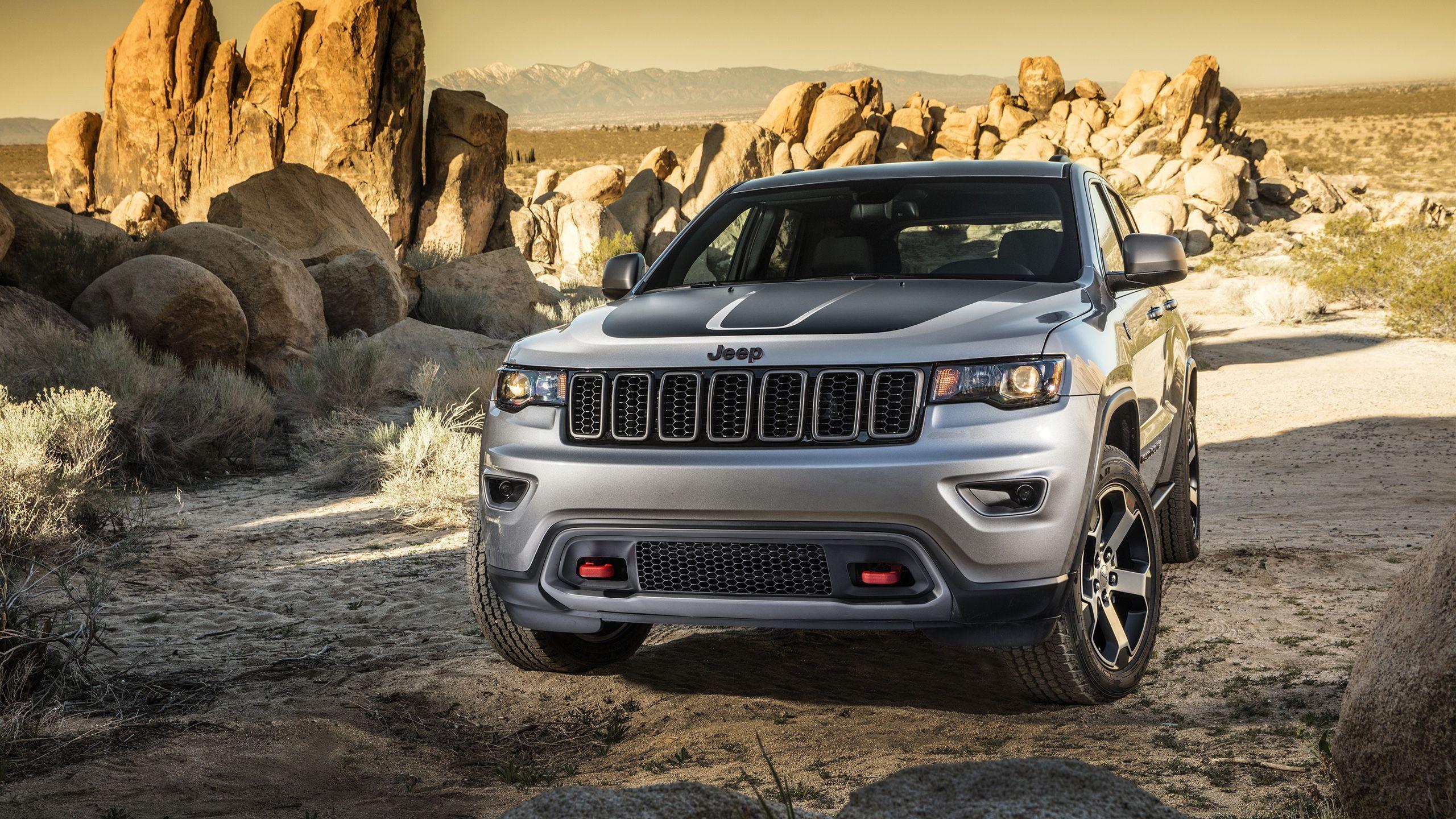 Jeep Grand Cherokee Wallpapers