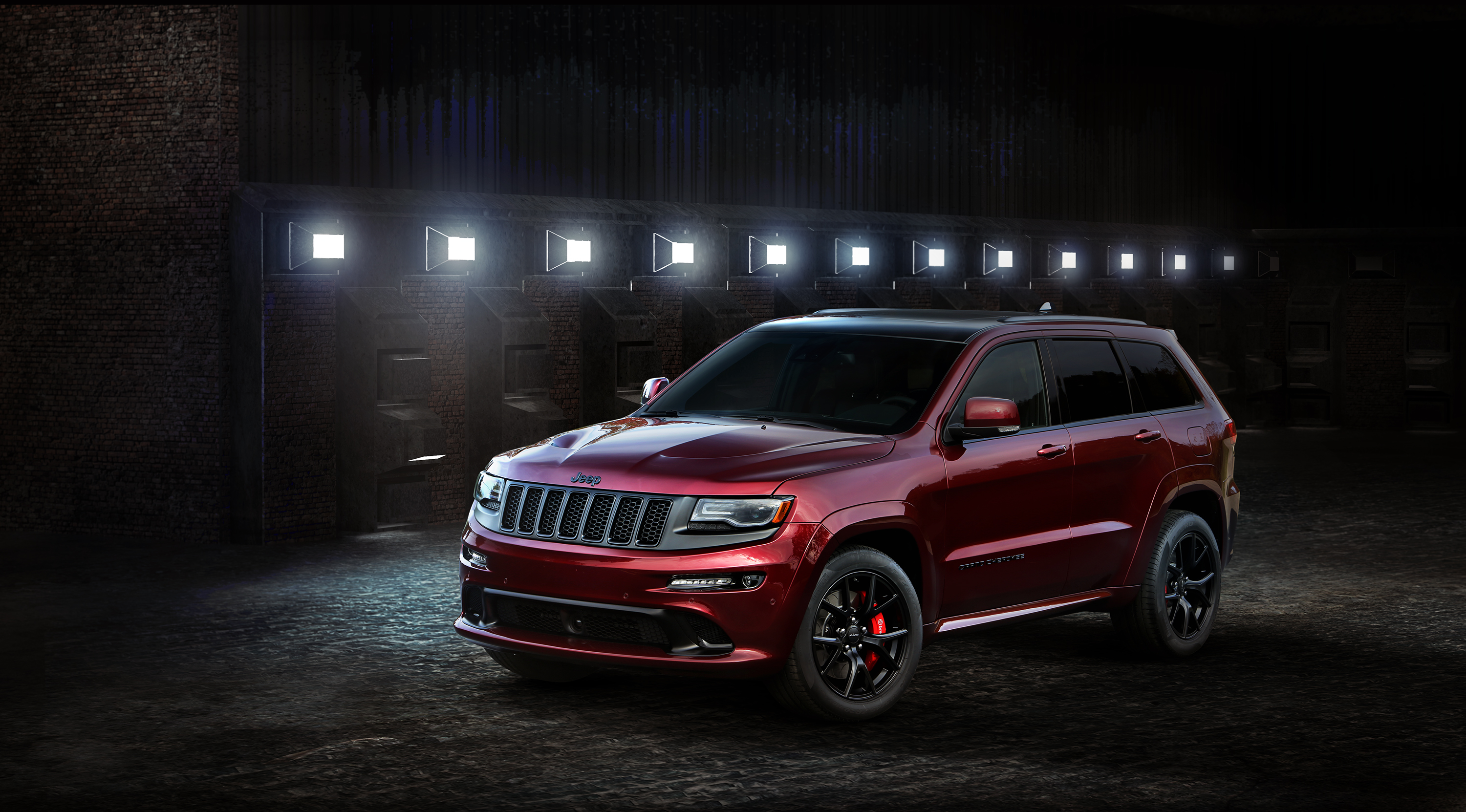 Jeep Grand Cherokee Wallpapers