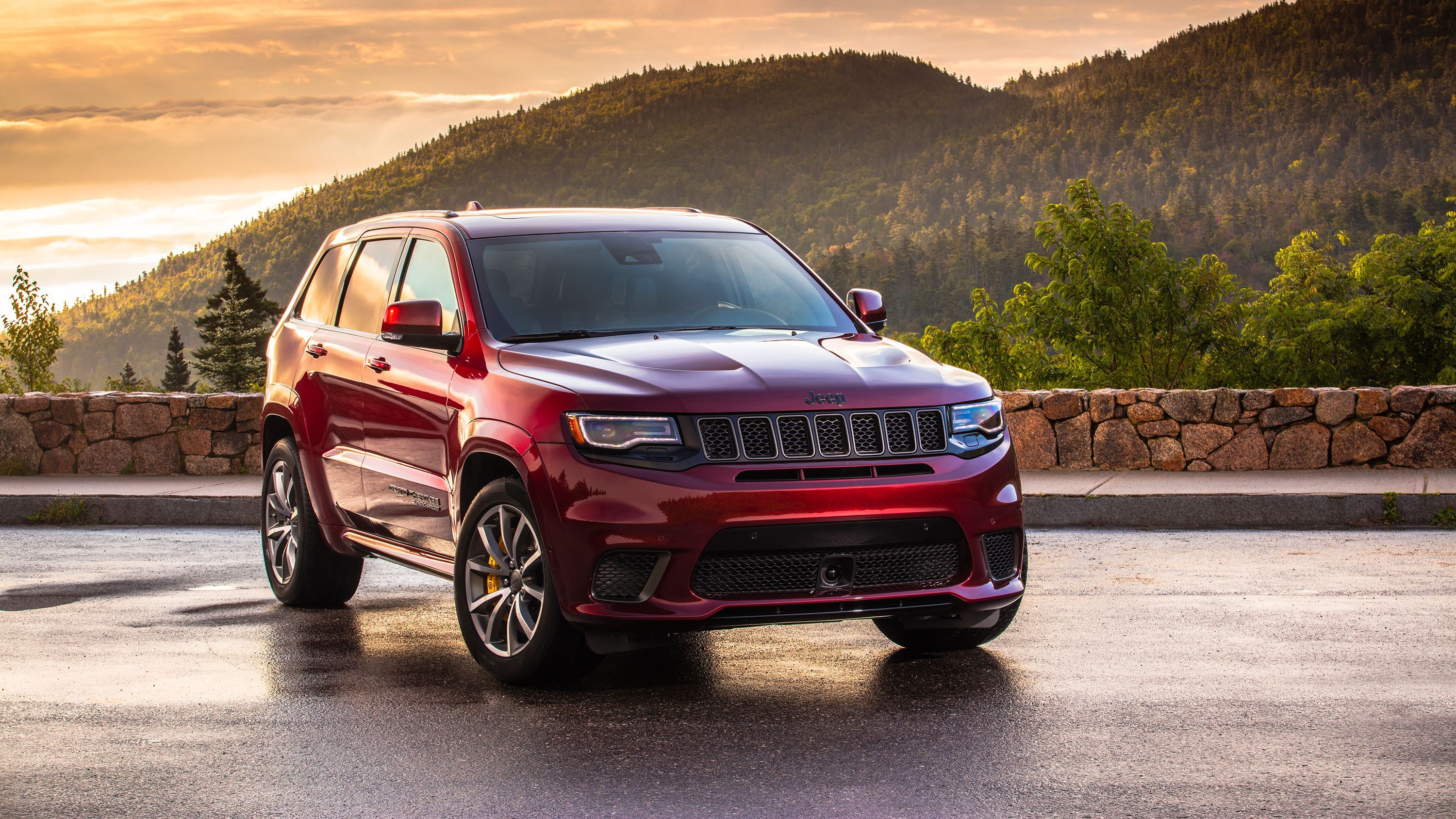 Jeep Grand Cherokee Wallpapers